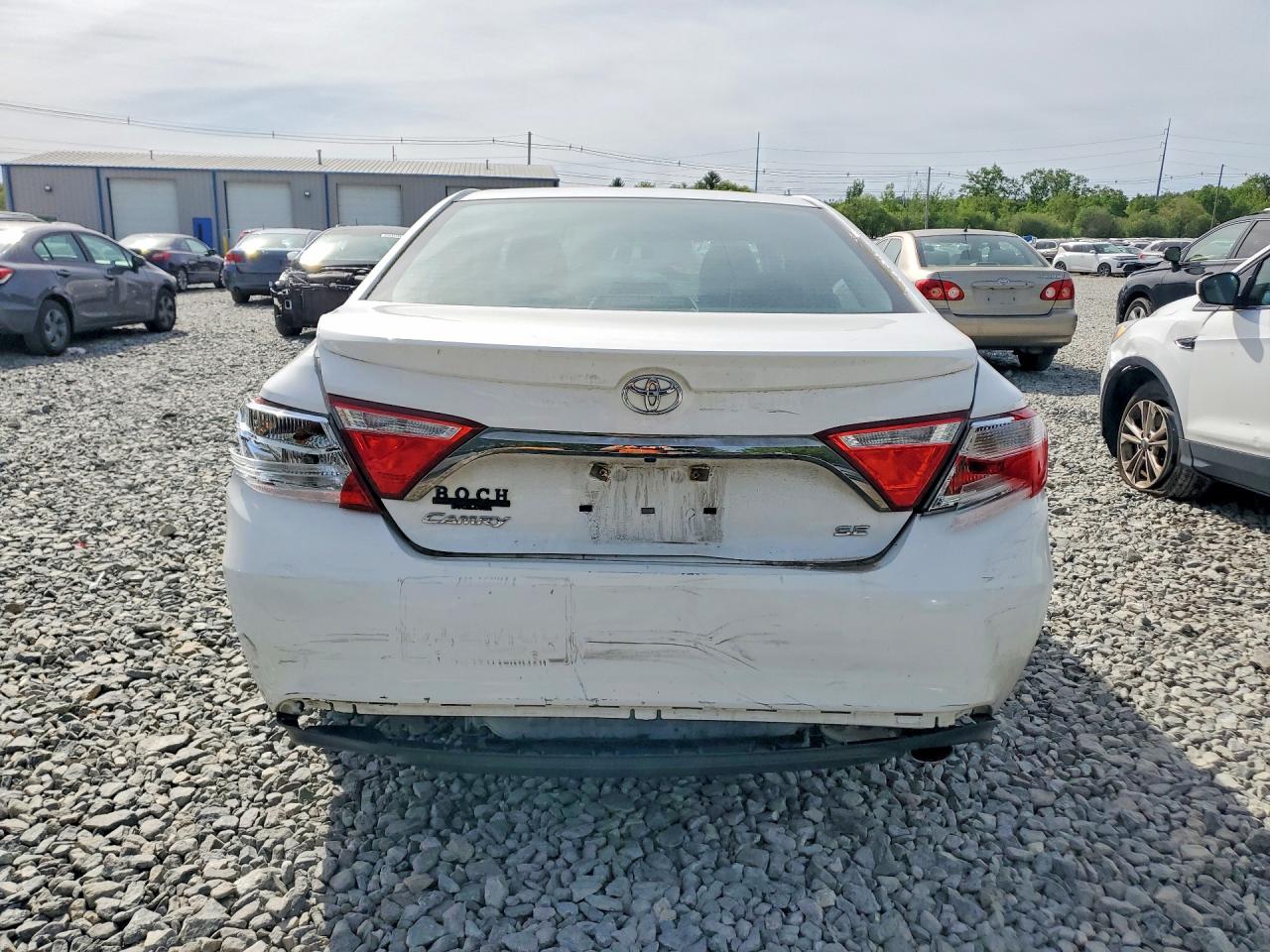 2015 Toyota Camry Se White vin: 4T1BF1FK9FU050950