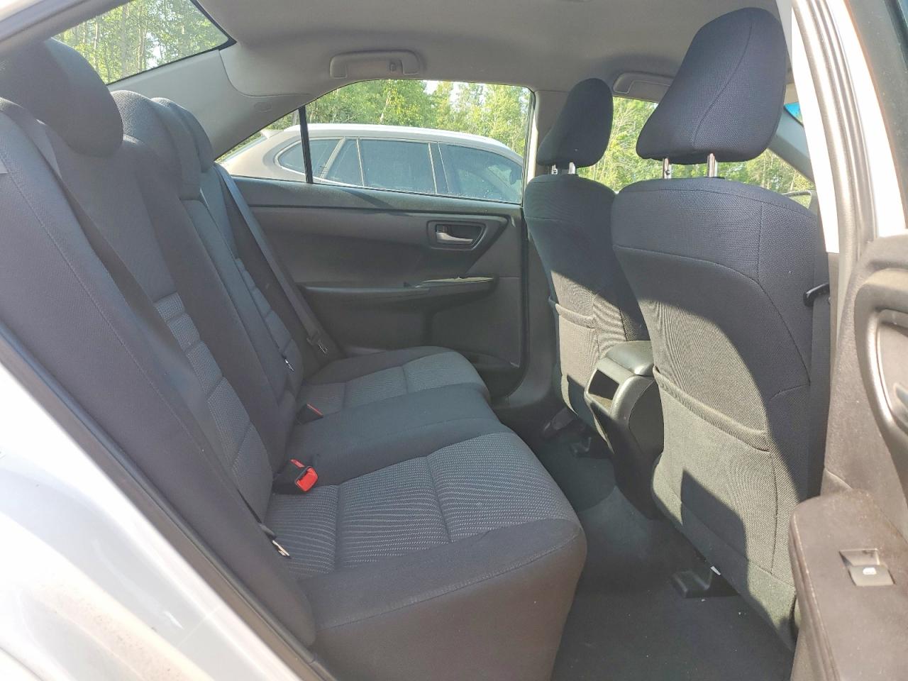 2015 Toyota Camry Le Белый vin: 4T1BF1FK9FU051743