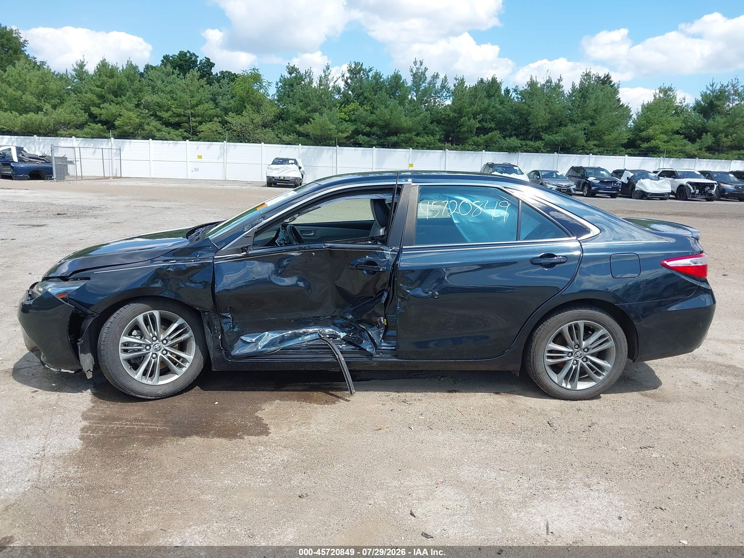 2015 Toyota Camry Se Dark Blue vin: 4T1BF1FK9FU053119