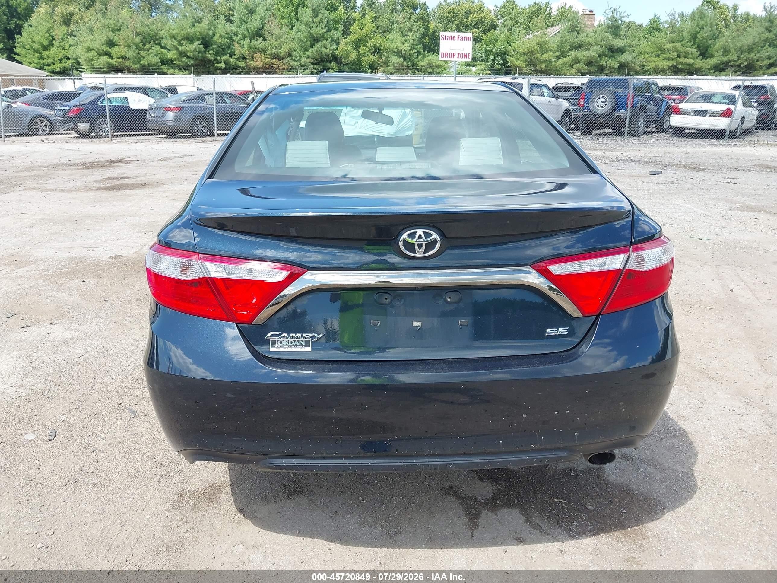 2015 Toyota Camry Se Dark Blue vin: 4T1BF1FK9FU053119