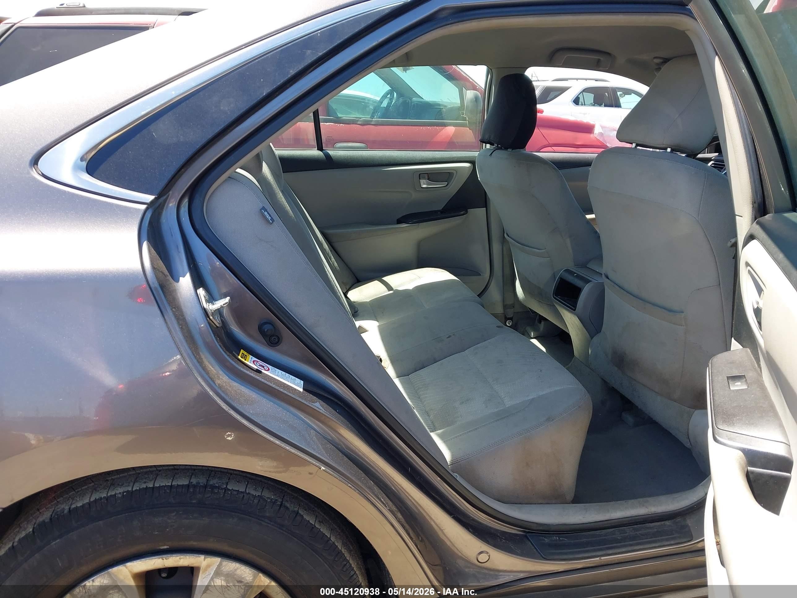 2015 Toyota Camry Le Gray vin: 4T1BF1FK9FU072978
