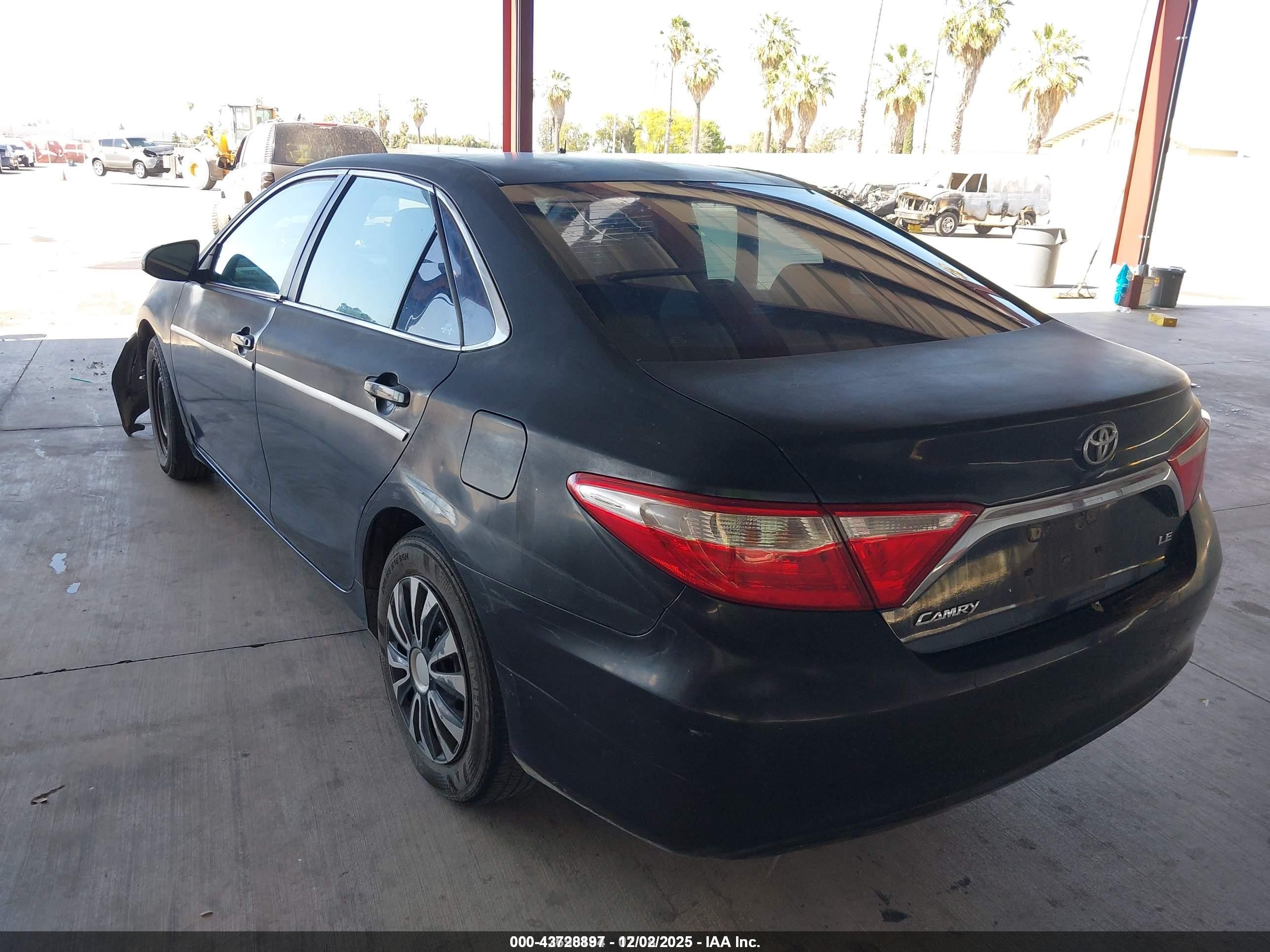 2015 Toyota Camry Le Black vin: 4T1BF1FK9FU075654