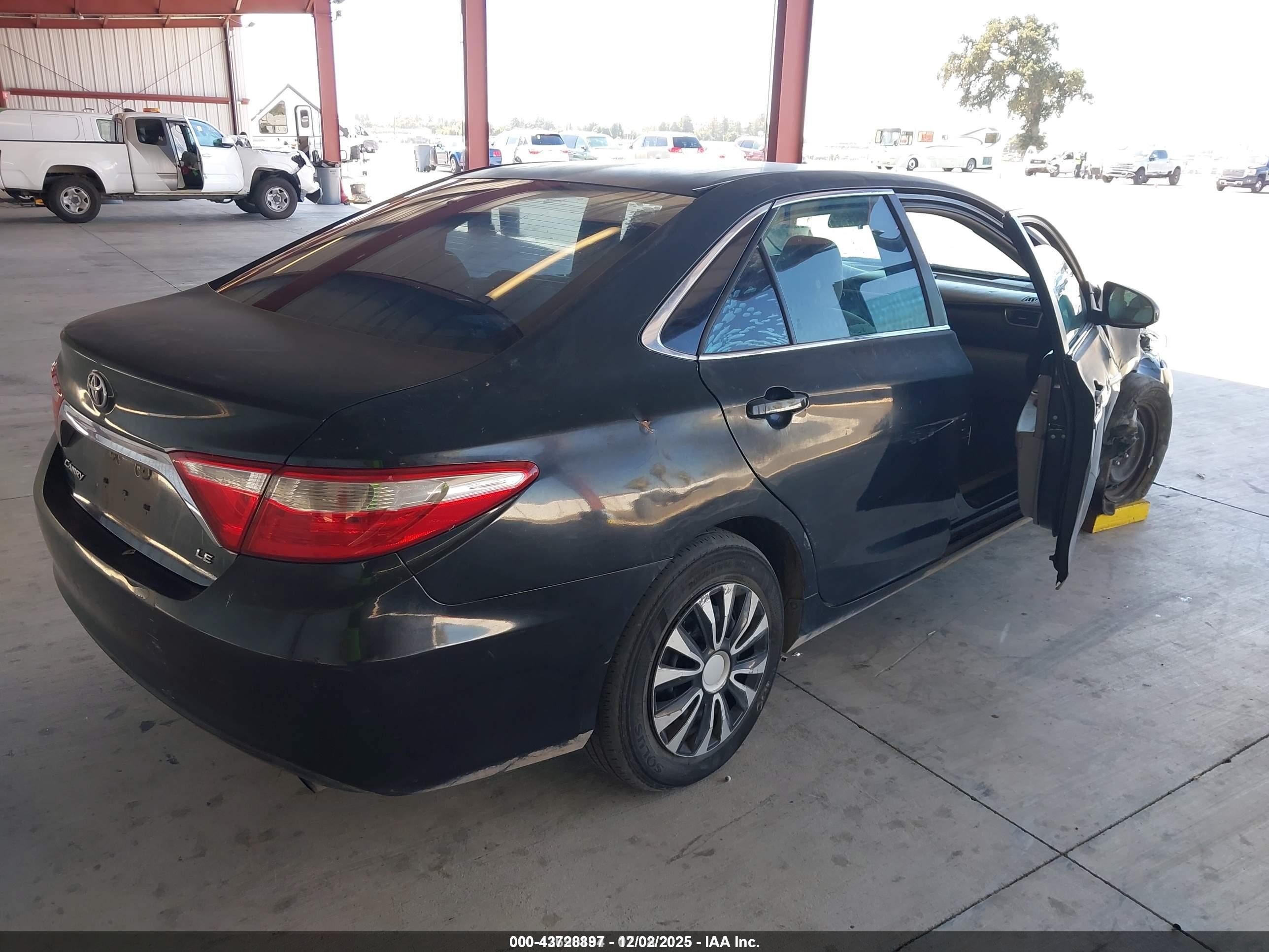 2015 Toyota Camry Le Black vin: 4T1BF1FK9FU075654