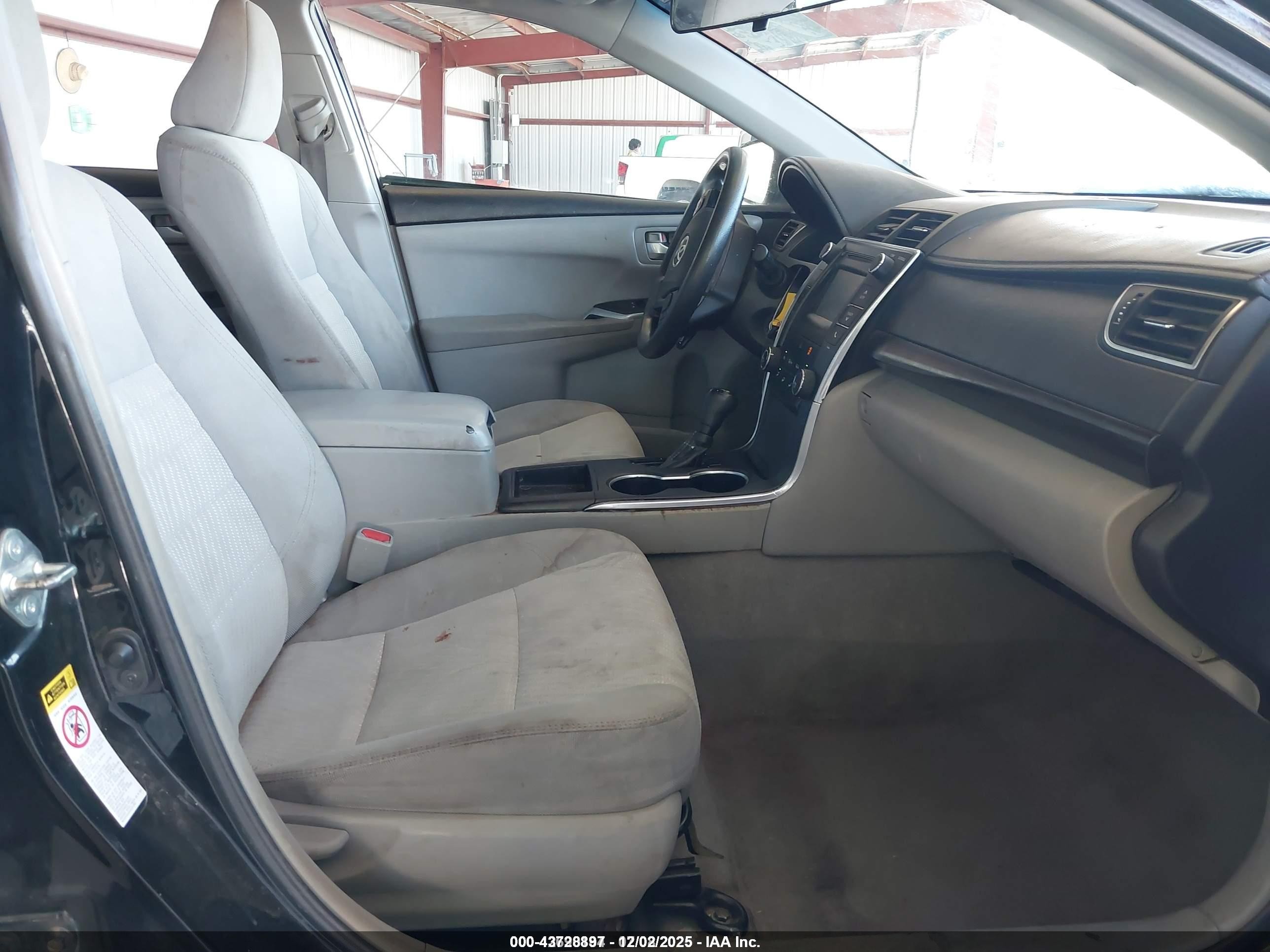 2015 Toyota Camry Le Black vin: 4T1BF1FK9FU075654