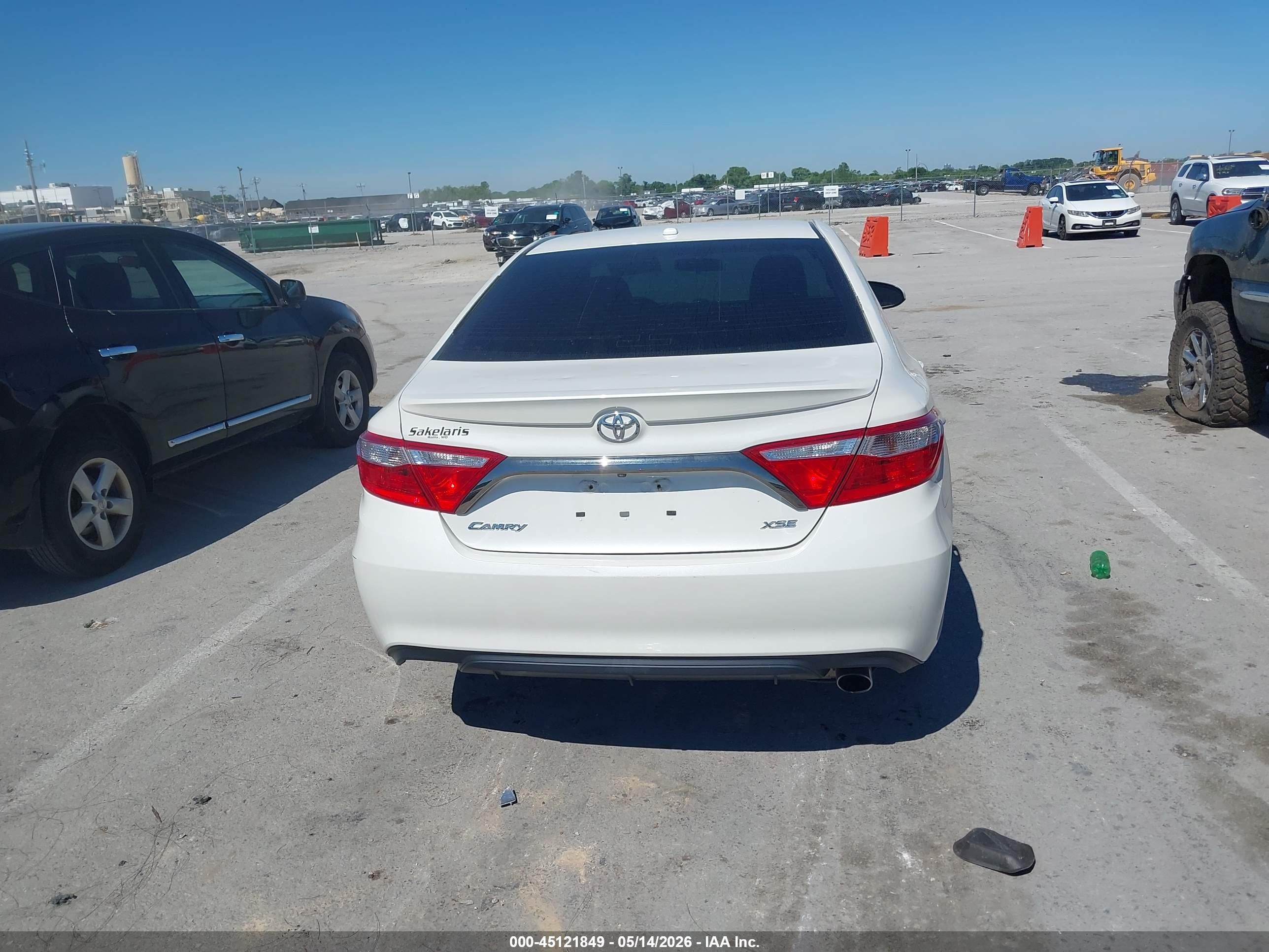2015 Toyota Camry Xse Белый vin: 4T1BF1FK9FU076304