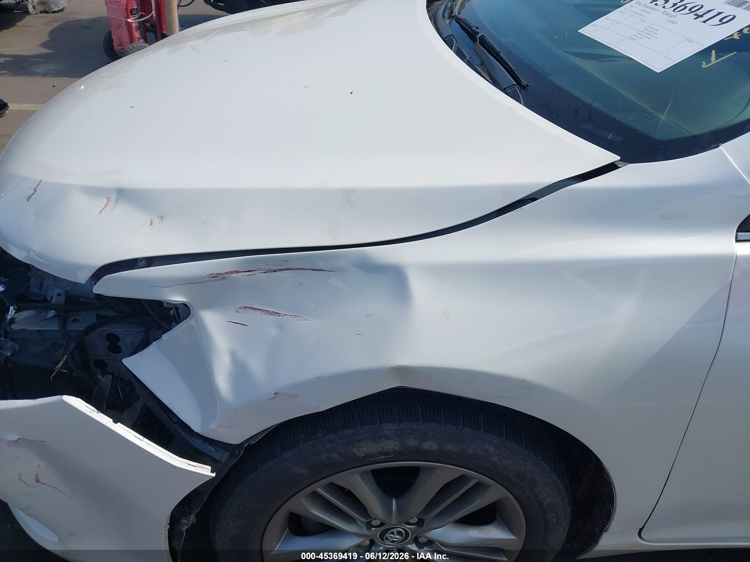 2015 Toyota Camry Se White vin: 4T1BF1FK9FU085522
