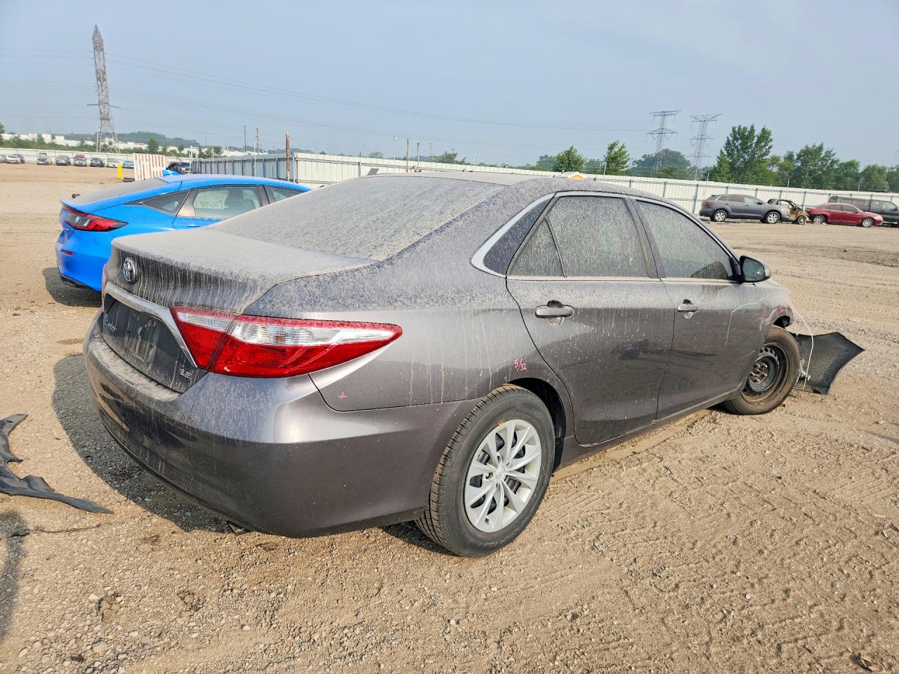2015 Toyota Camry Le Gray vin: 4T1BF1FK9FU086010