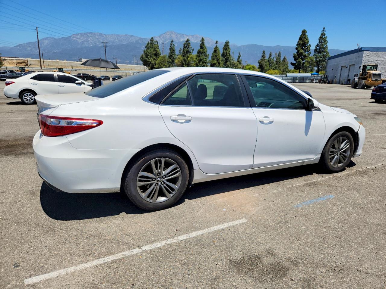 2015 Toyota Camry Se White vin: 4T1BF1FK9FU099159