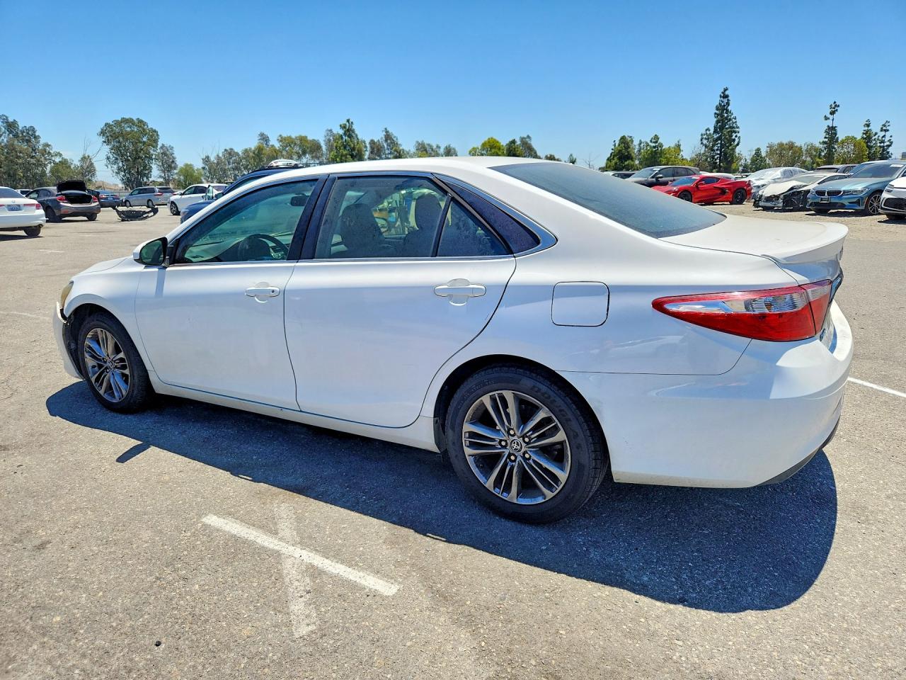 2015 Toyota Camry Se White vin: 4T1BF1FK9FU099159