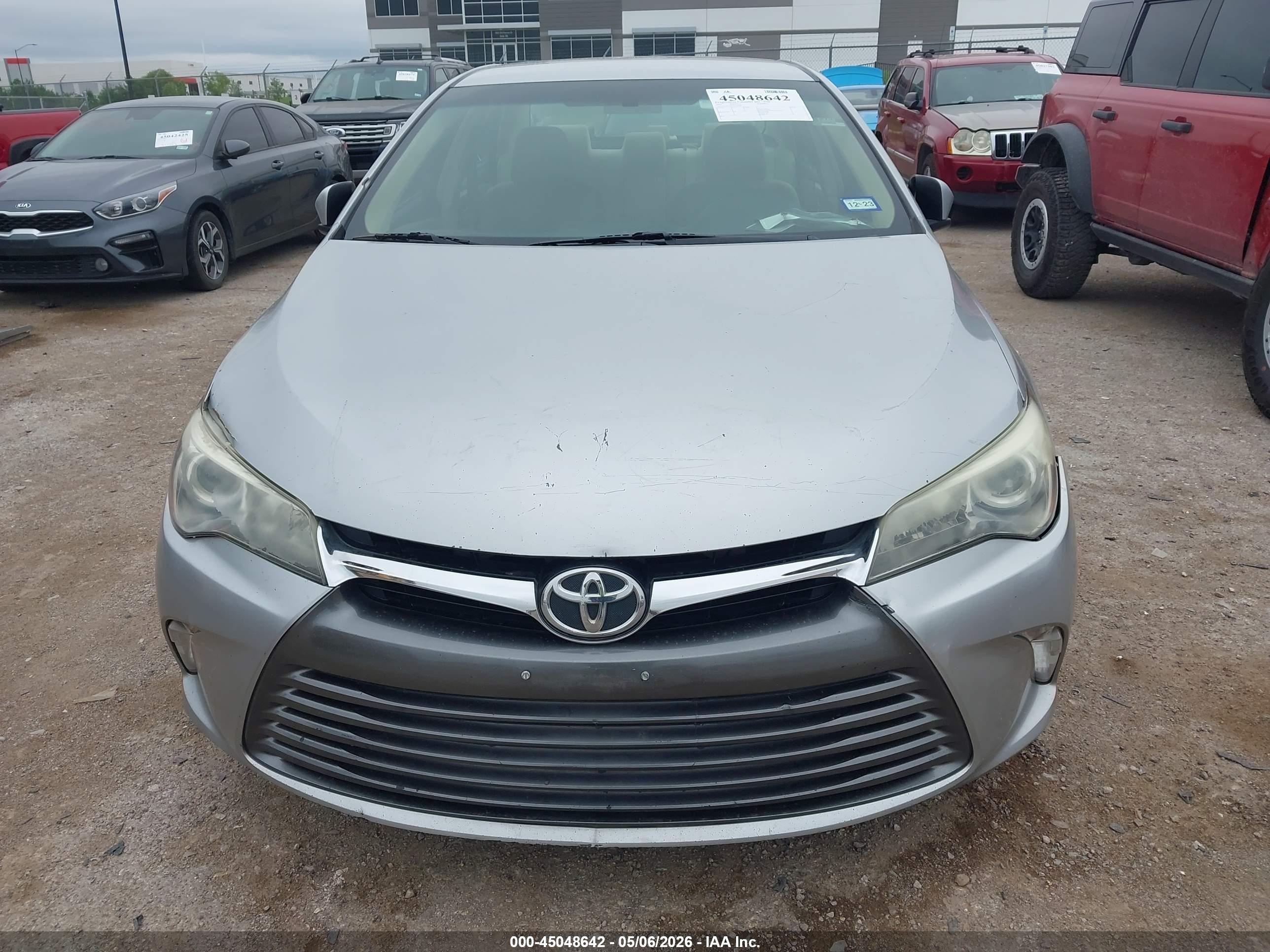 2015 Toyota Camry Le Серый vin: 4T1BF1FK9FU100326