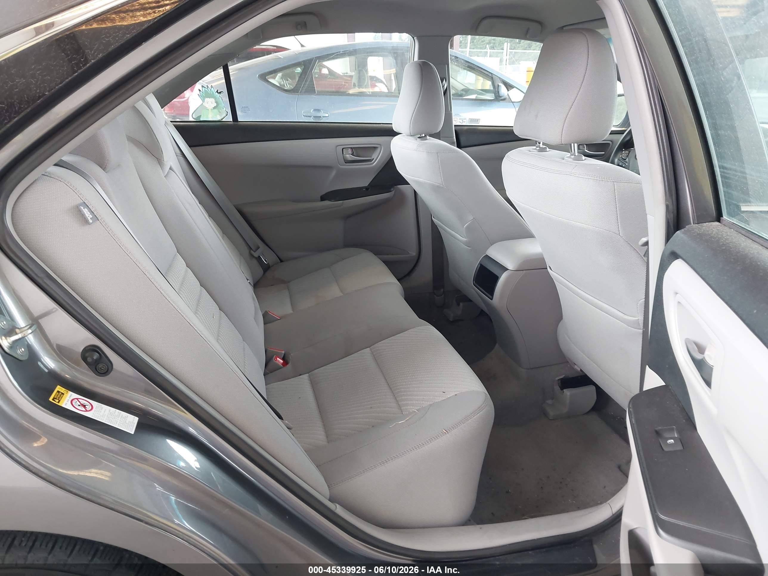 2015 Toyota Camry Le Серый vin: 4T1BF1FK9FU105154