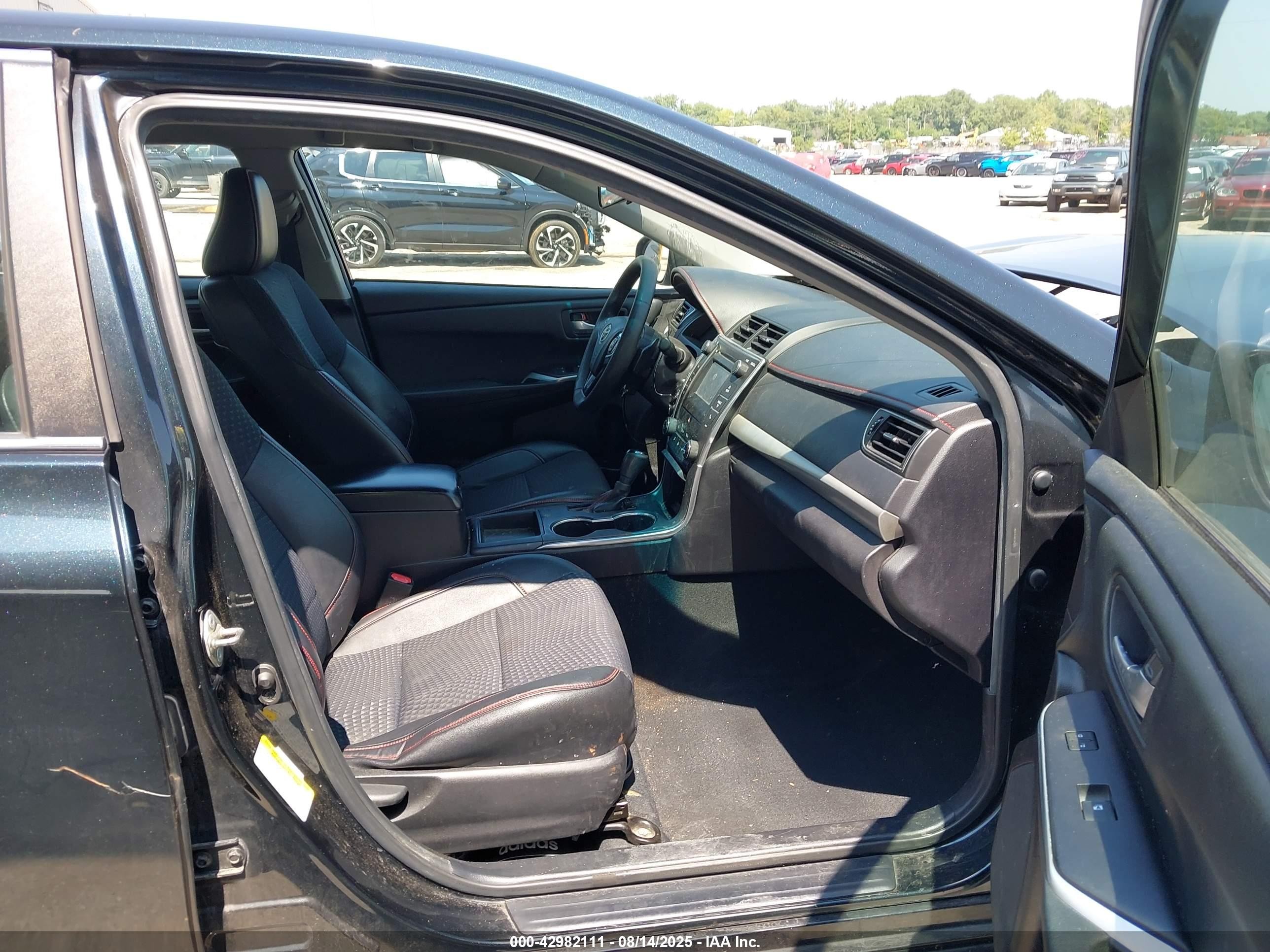 2015 Toyota Camry Se Black vin: 4T1BF1FK9FU487458