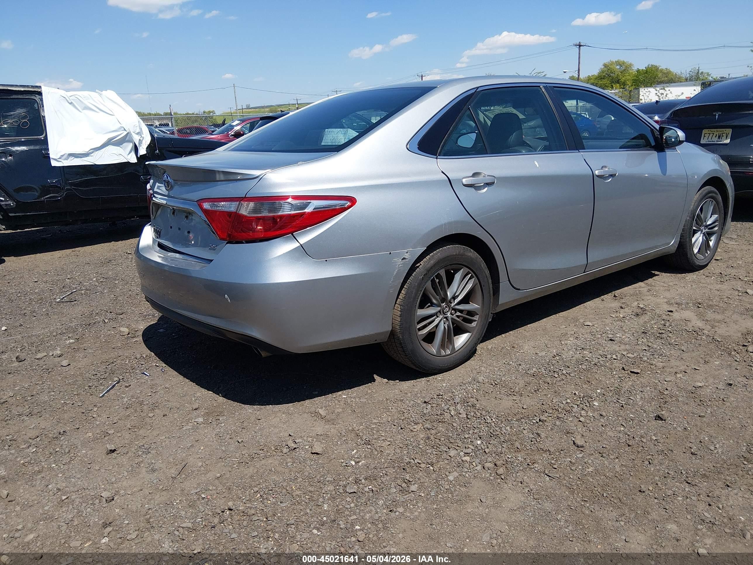 2015 Toyota Camry Se Silver vin: 4T1BF1FK9FU492224