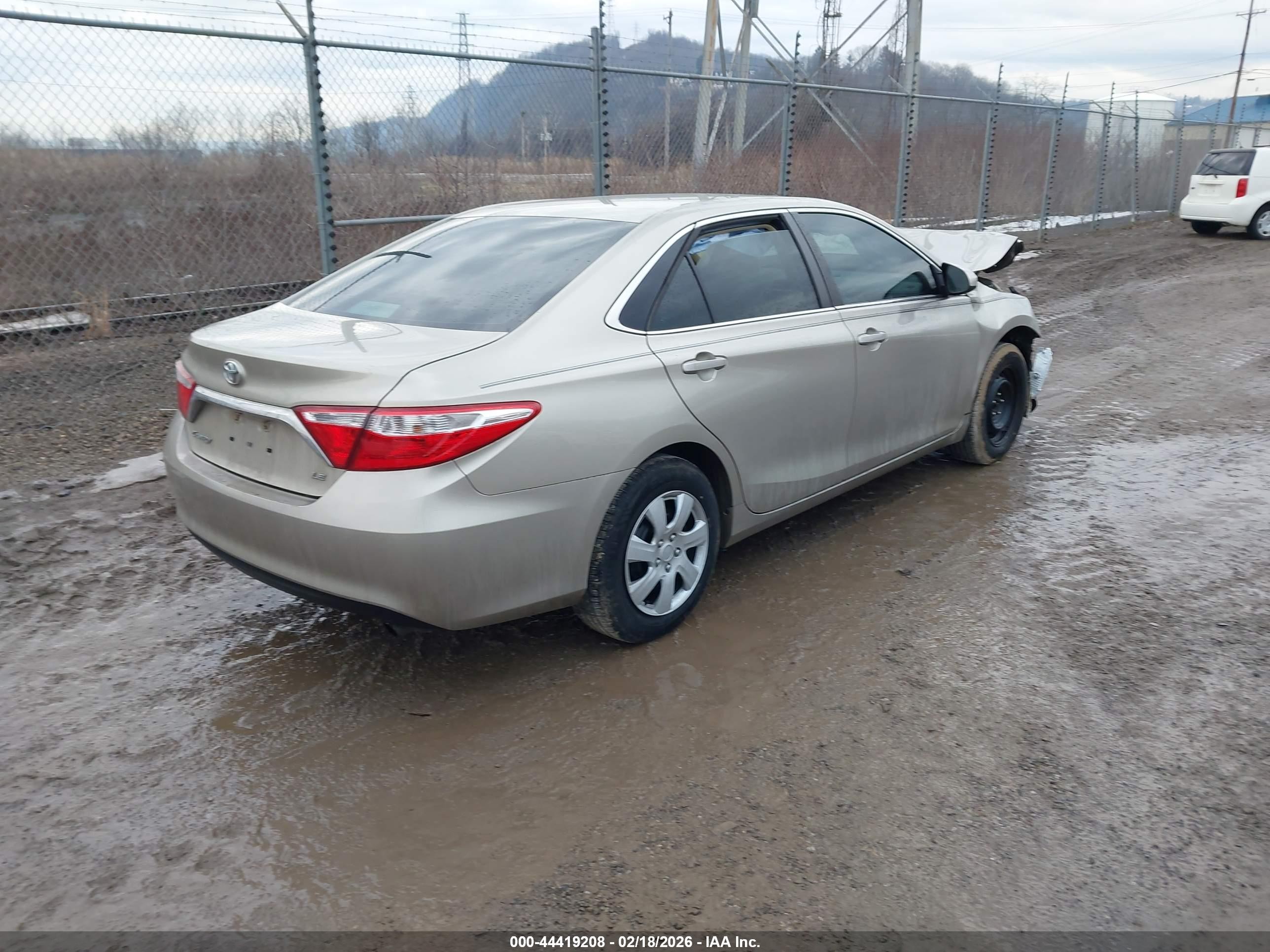 2015 Toyota Camry Le Beige vin: 4T1BF1FK9FU496046