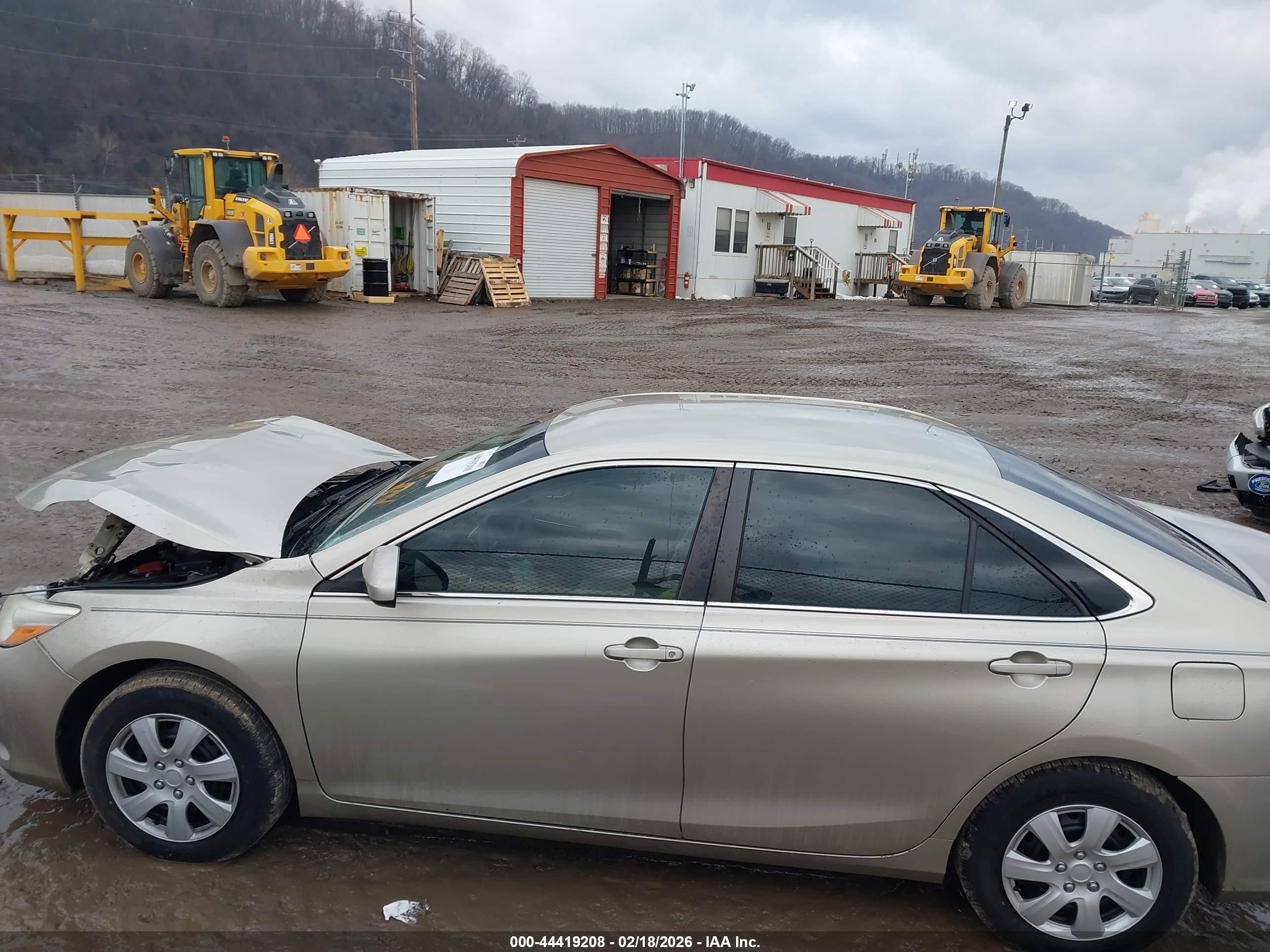 2015 Toyota Camry Le Beige vin: 4T1BF1FK9FU496046