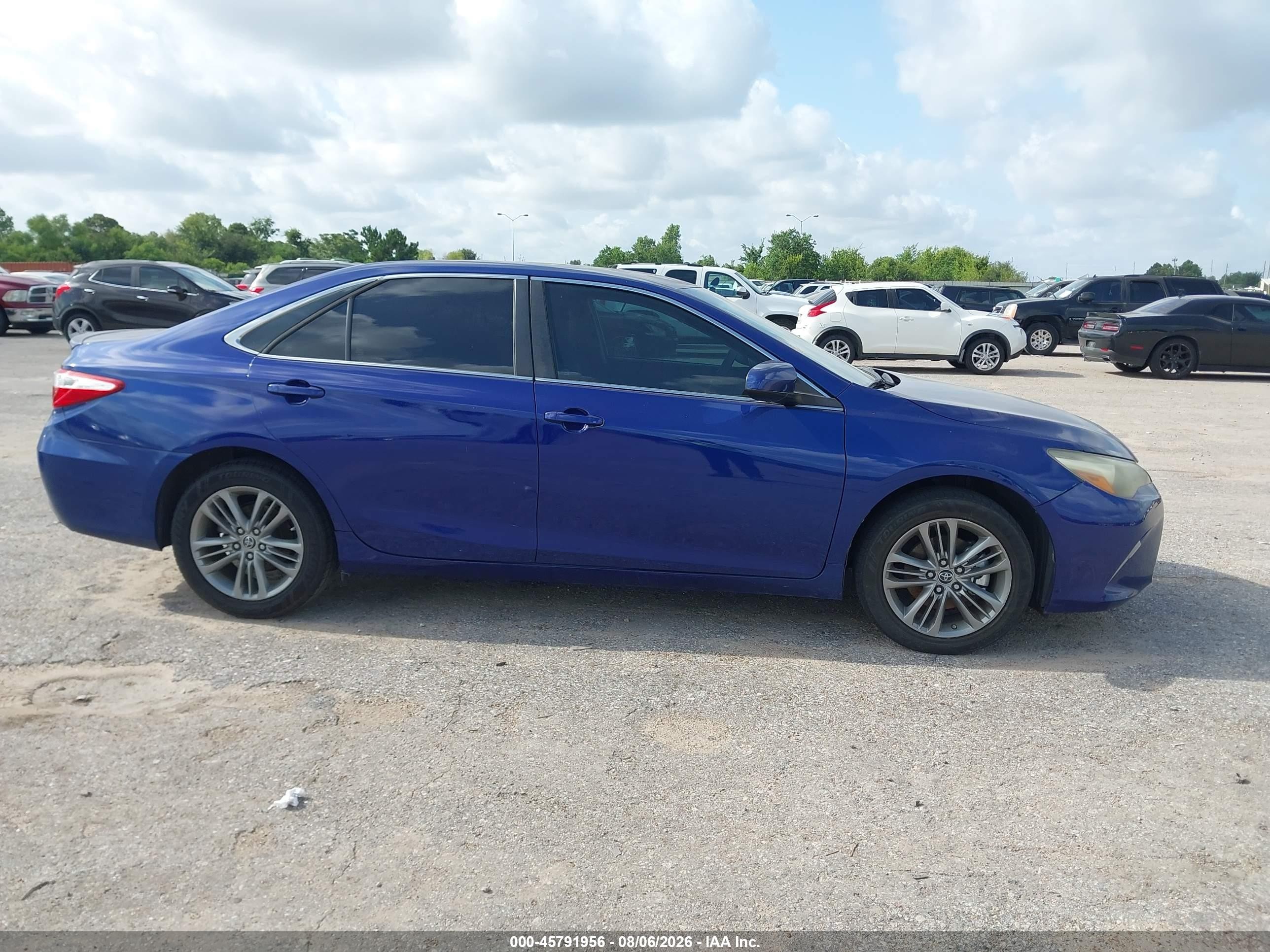 2015 Toyota Camry Se Blue vin: 4T1BF1FK9FU872759