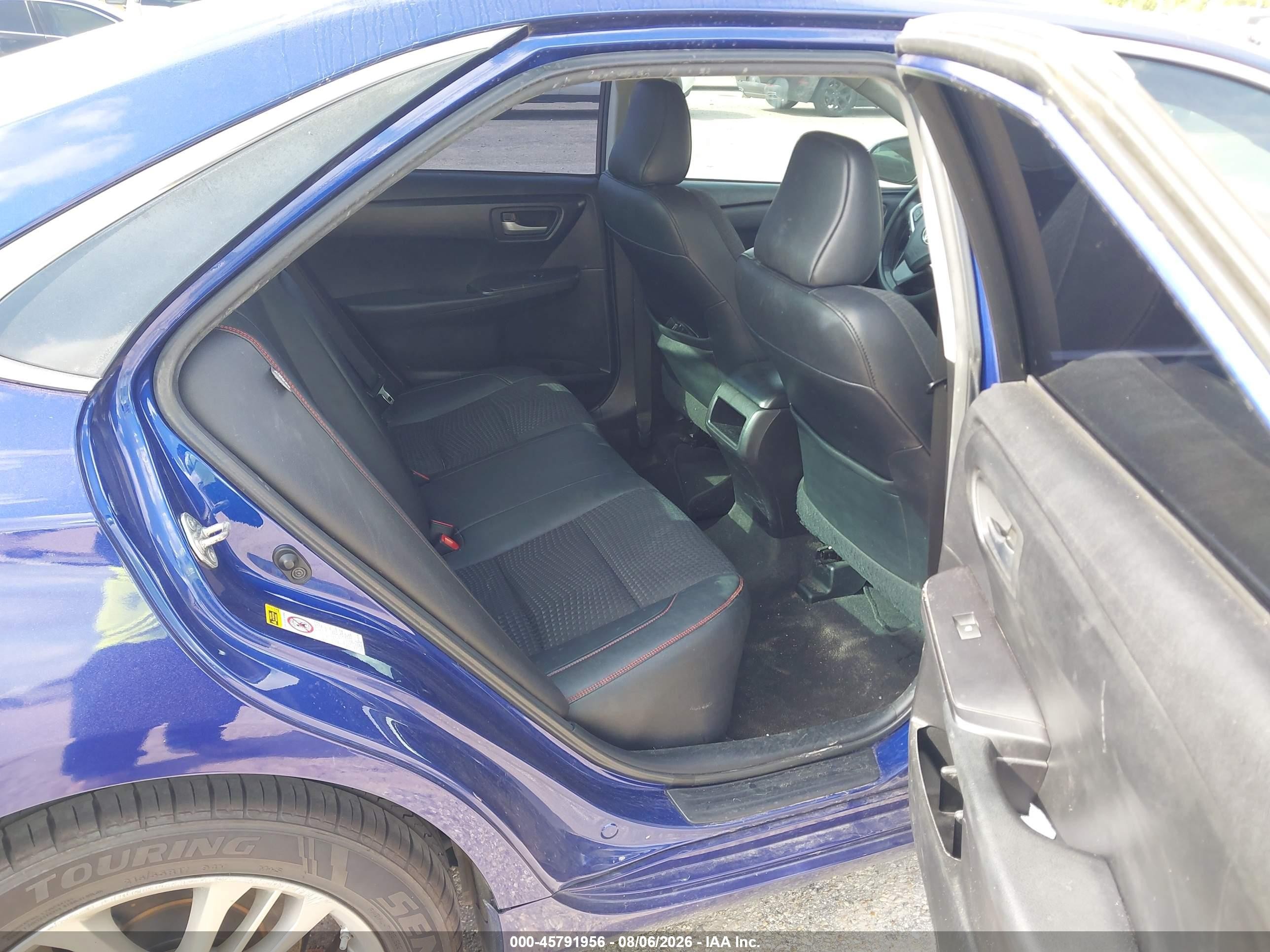 2015 Toyota Camry Se Blue vin: 4T1BF1FK9FU872759