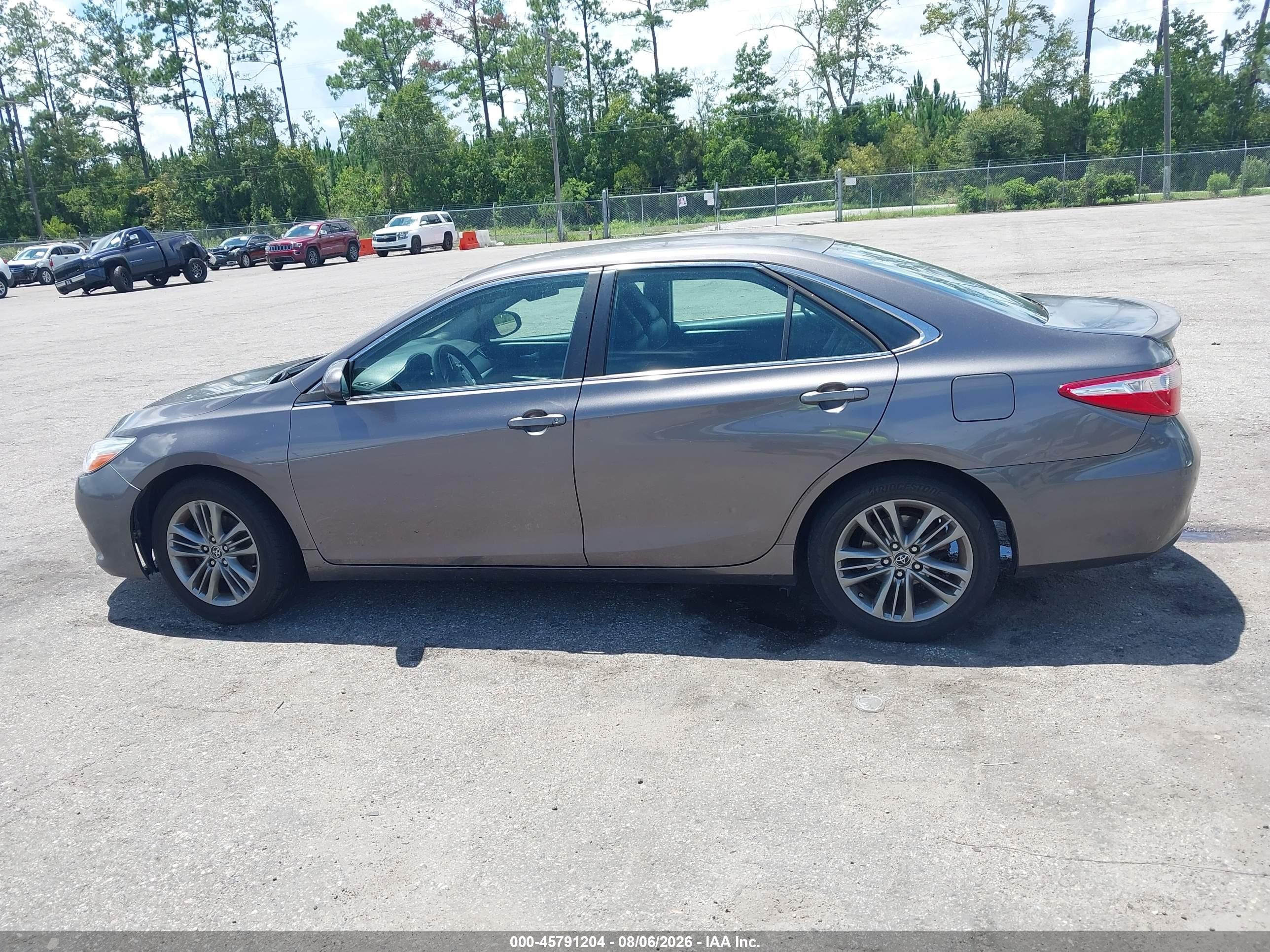 2015 Toyota Camry Se Gray vin: 4T1BF1FK9FU882868