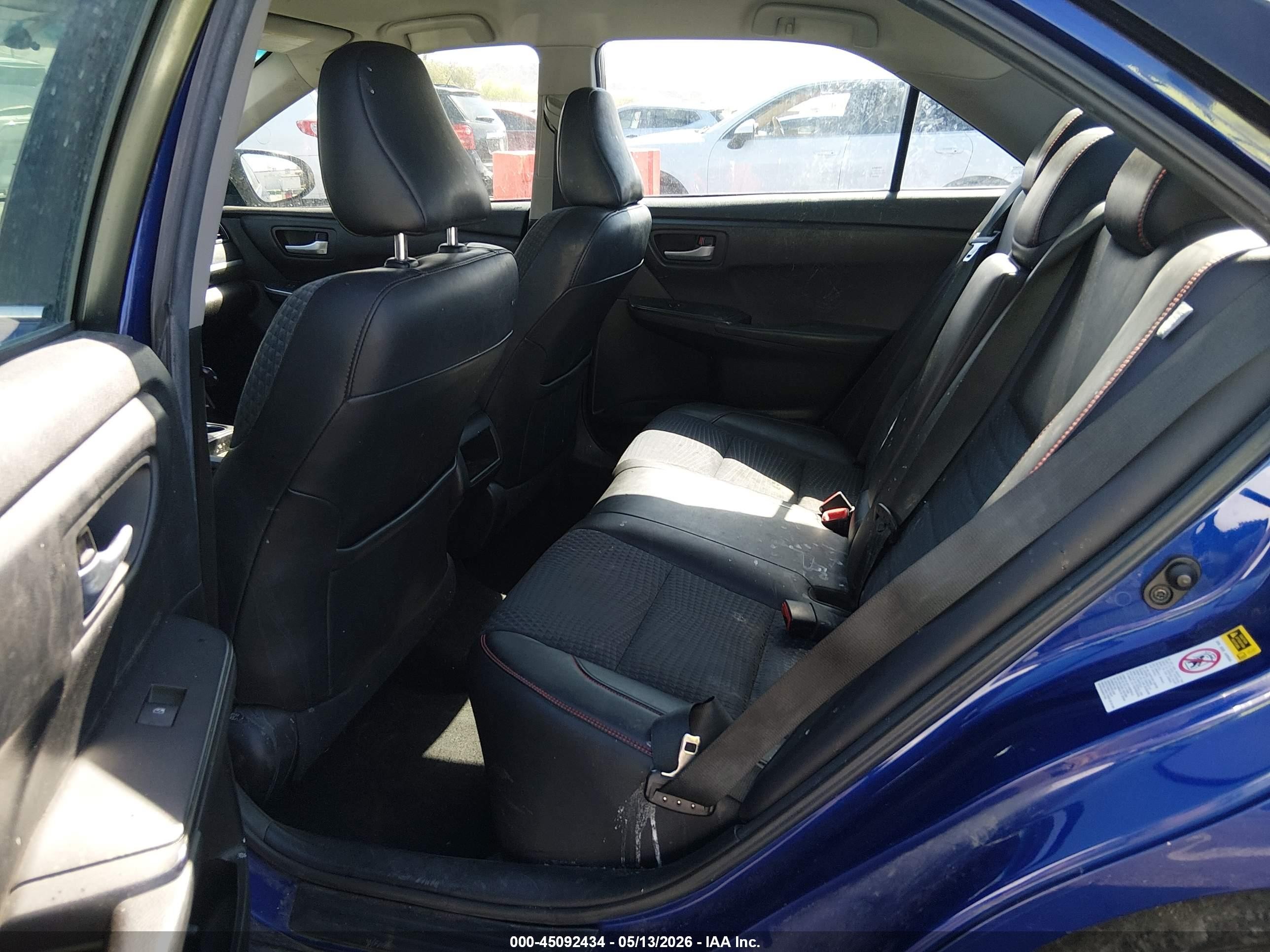 2015 Toyota Camry Se Blue vin: 4T1BF1FK9FU886371