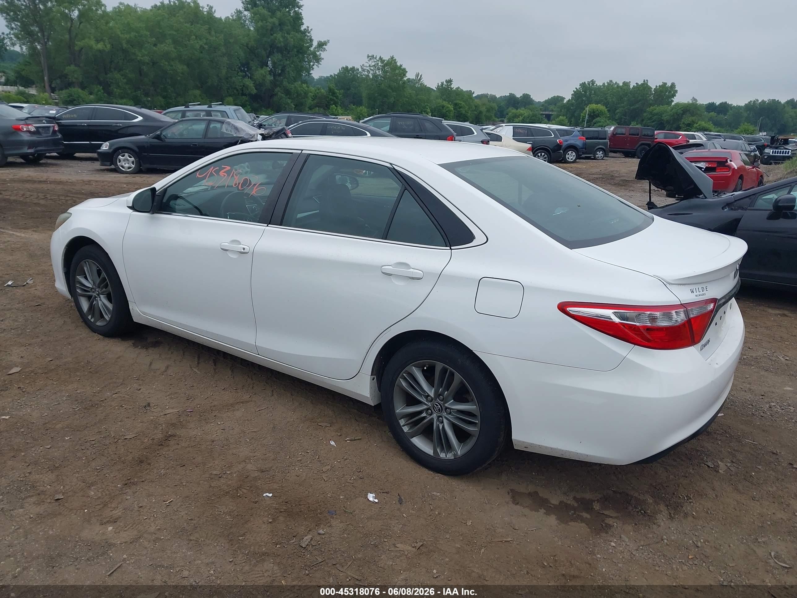 2015 Toyota Camry Se White vin: 4T1BF1FK9FU888928