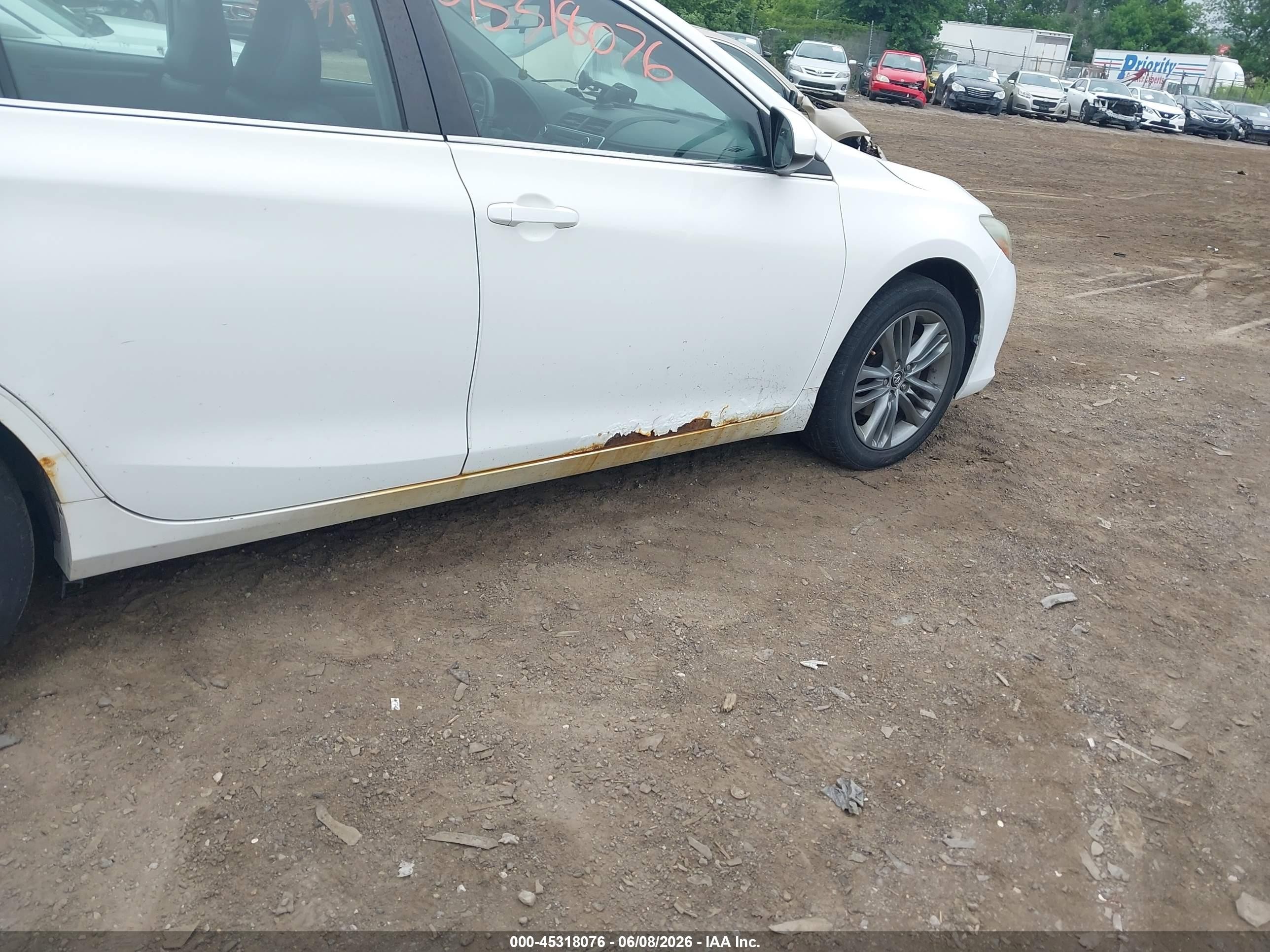 2015 Toyota Camry Se White vin: 4T1BF1FK9FU888928