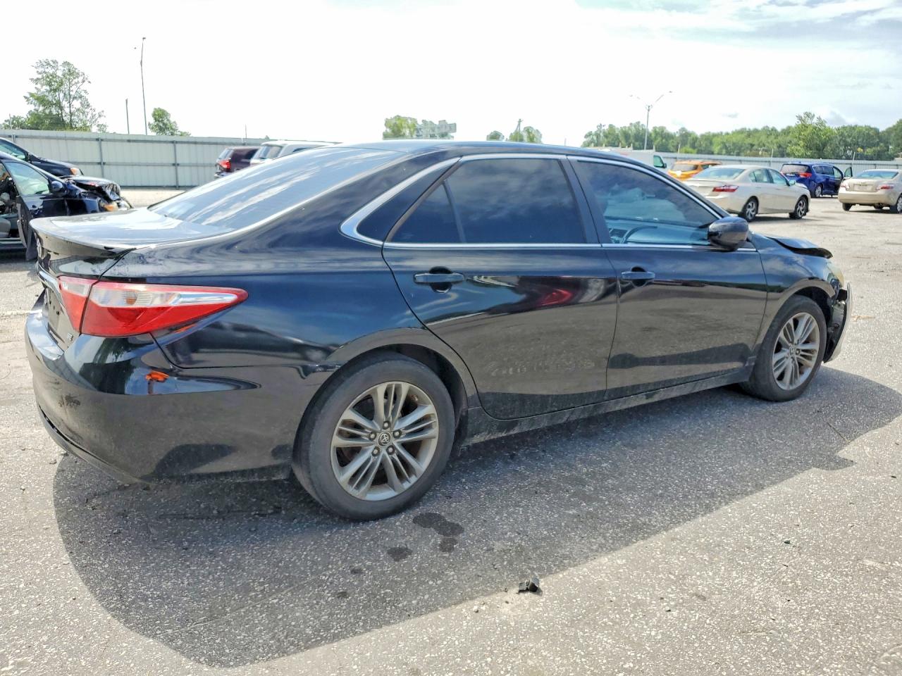 2015 Toyota Camry Se Blue vin: 4T1BF1FK9FU889223