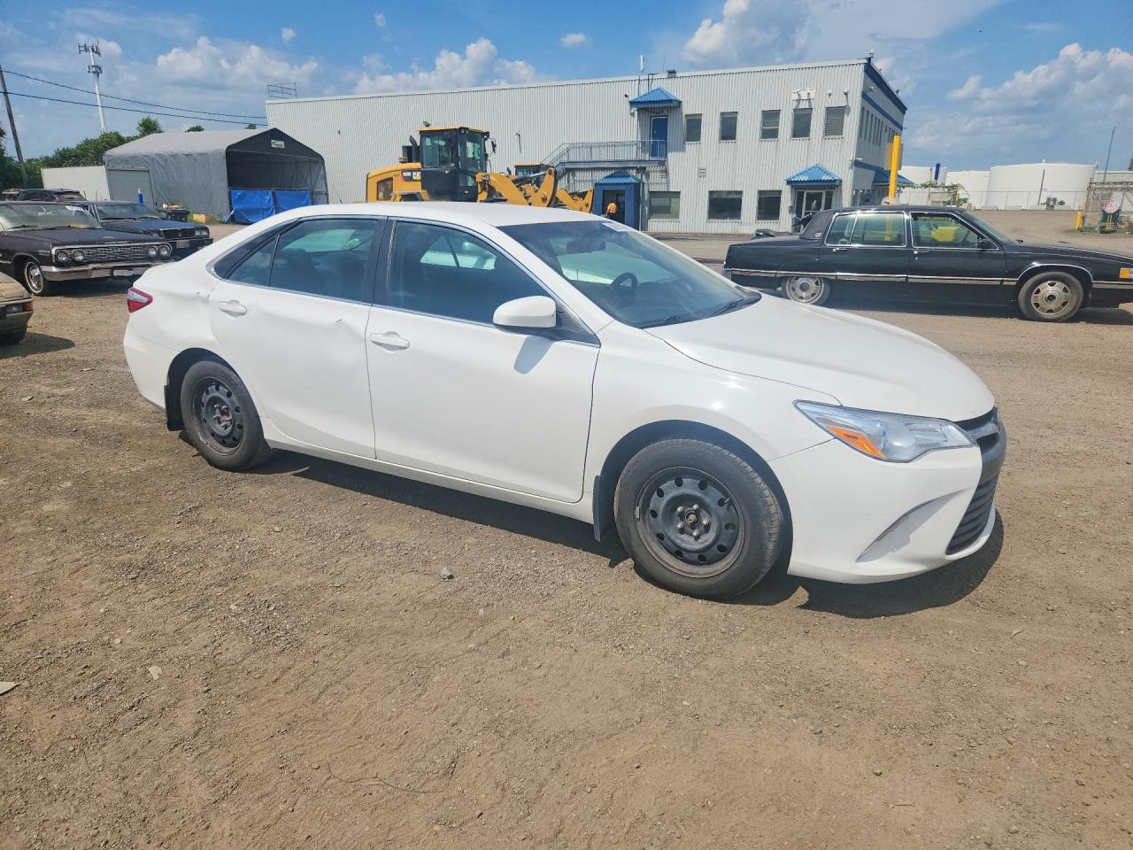 2015 Toyota Camry Le White vin: 4T1BF1FK9FU894941