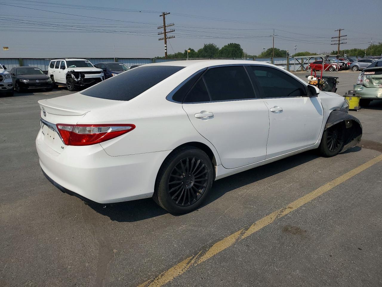 2015 Toyota Camry Se White vin: 4T1BF1FK9FU896785