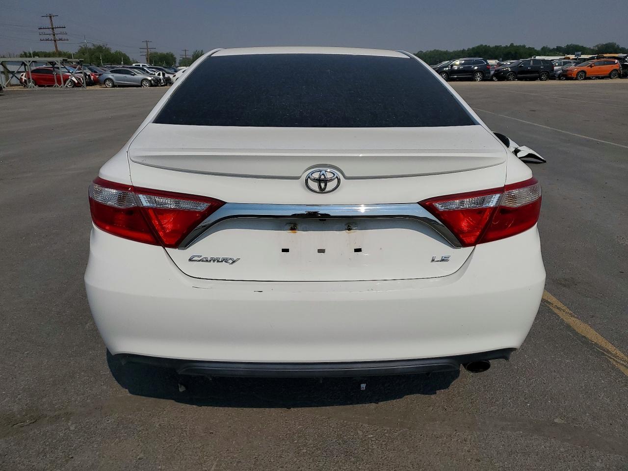 2015 Toyota Camry Se White vin: 4T1BF1FK9FU896785