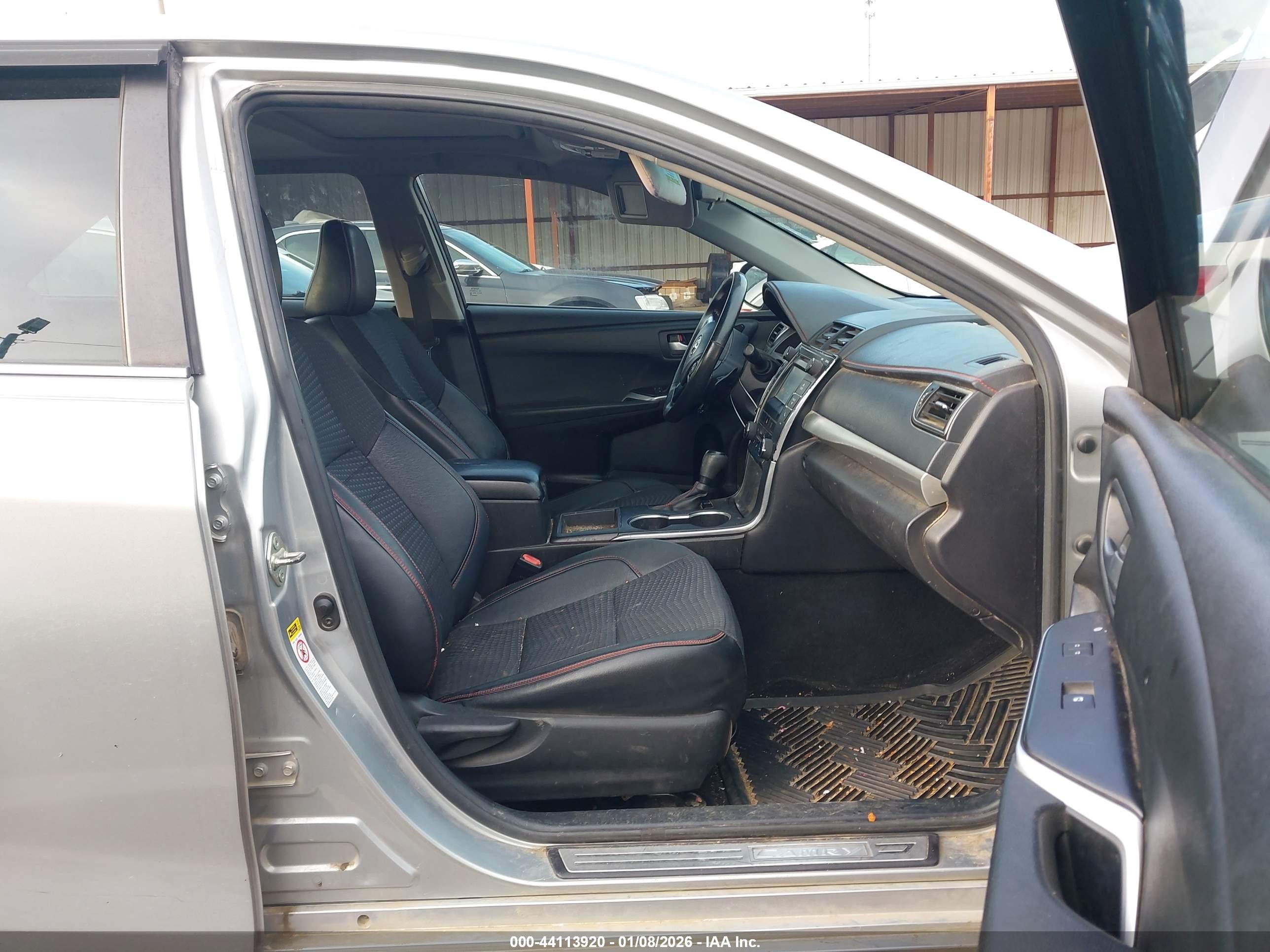 2015 Toyota Camry Se Silver vin: 4T1BF1FK9FU907381