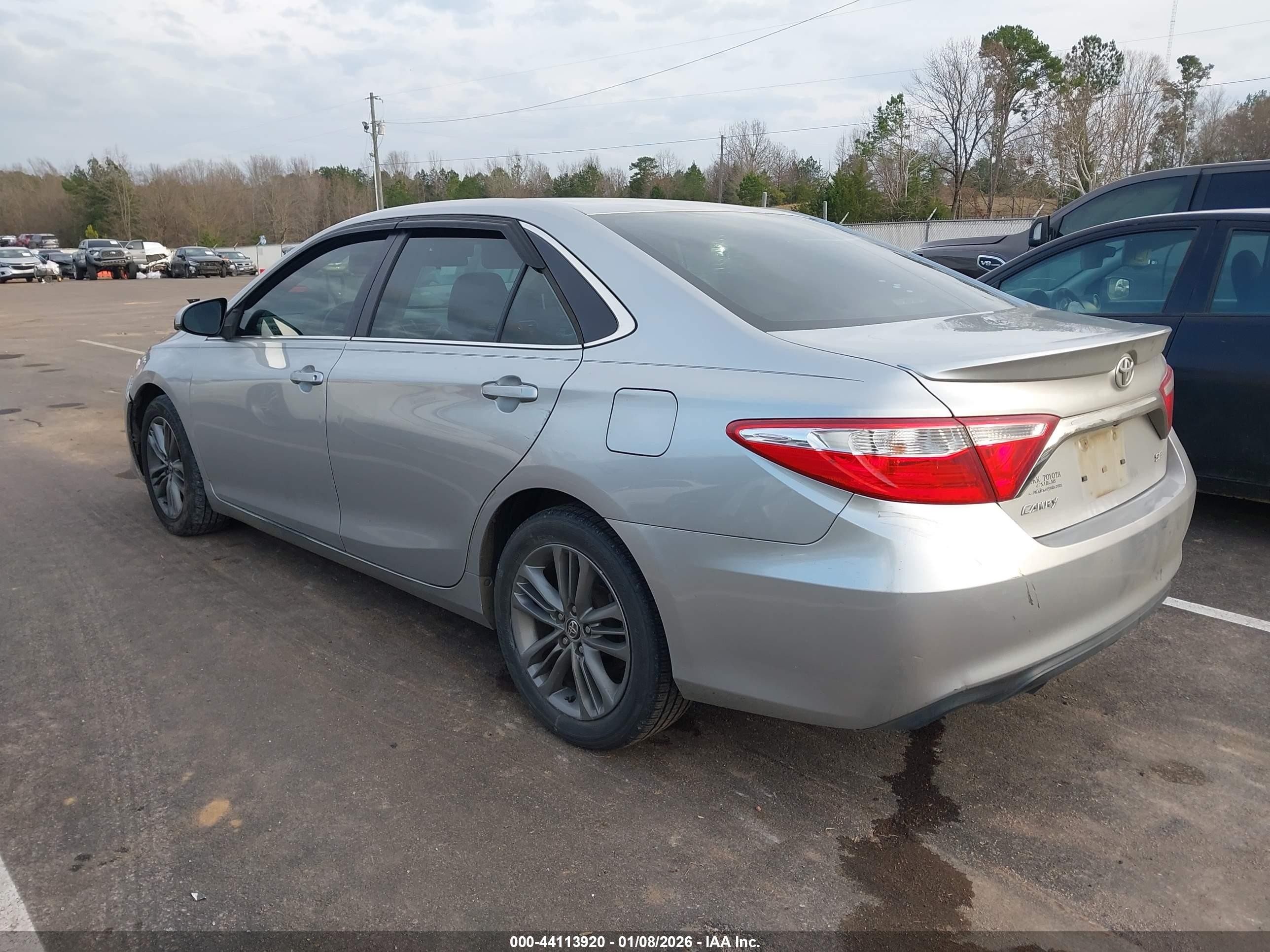 2015 Toyota Camry Se Silver vin: 4T1BF1FK9FU907381