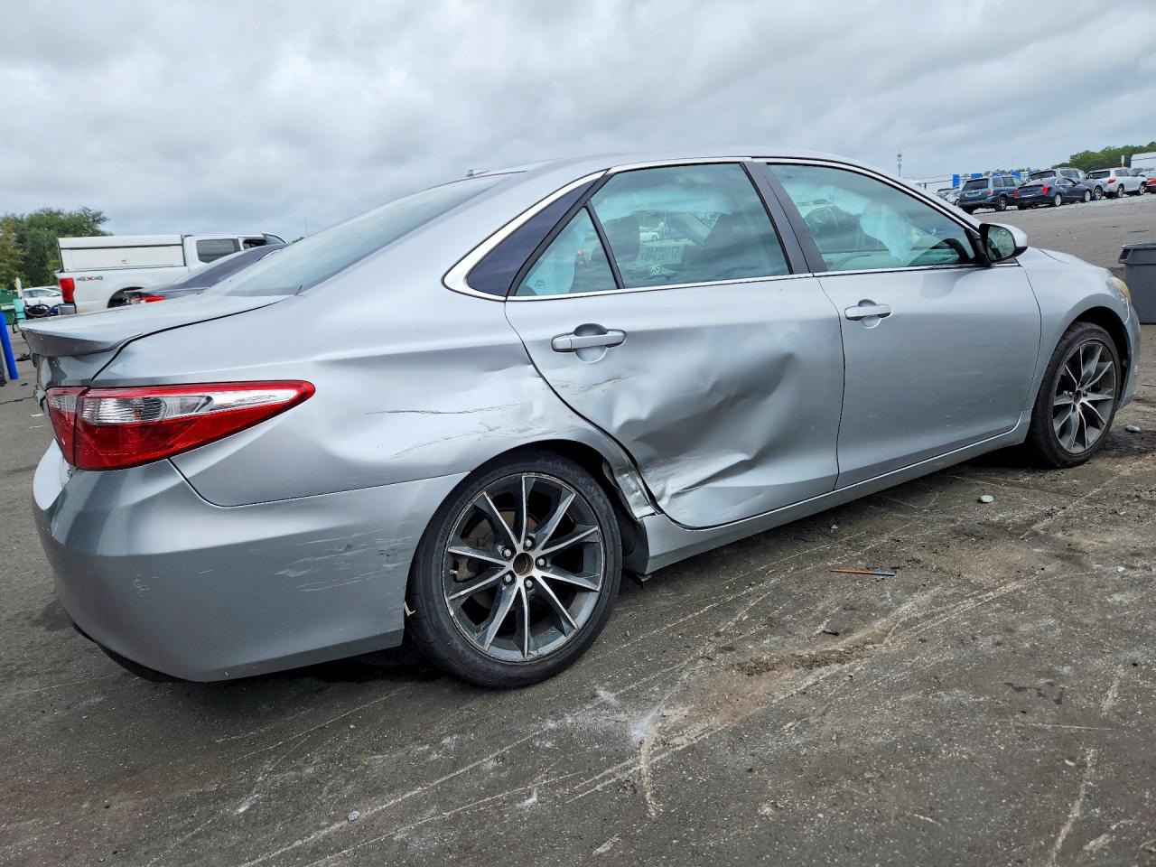 2015 Toyota Camry Xse Silver vin: 4T1BF1FK9FU910202