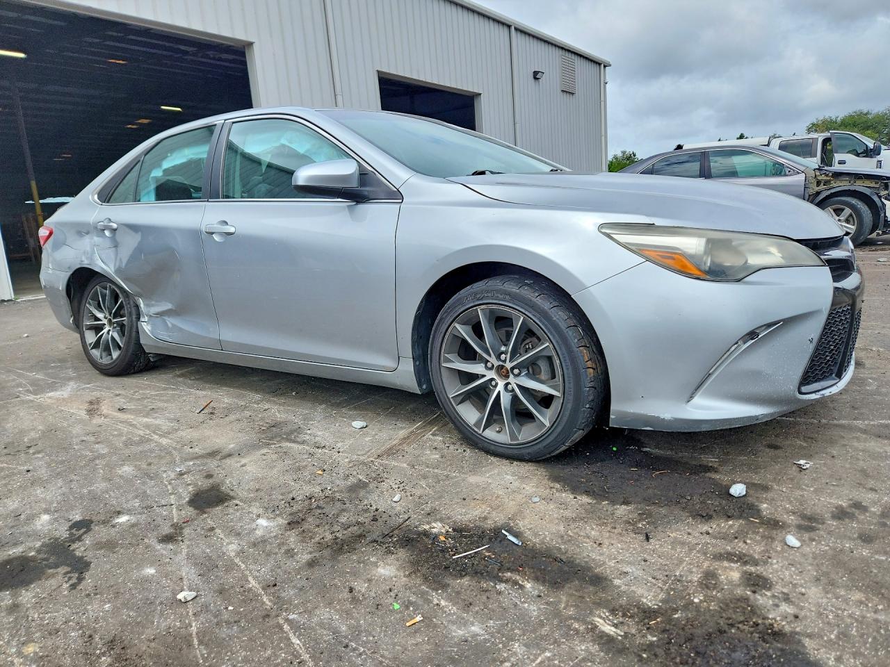2015 Toyota Camry Xse Silver vin: 4T1BF1FK9FU910202