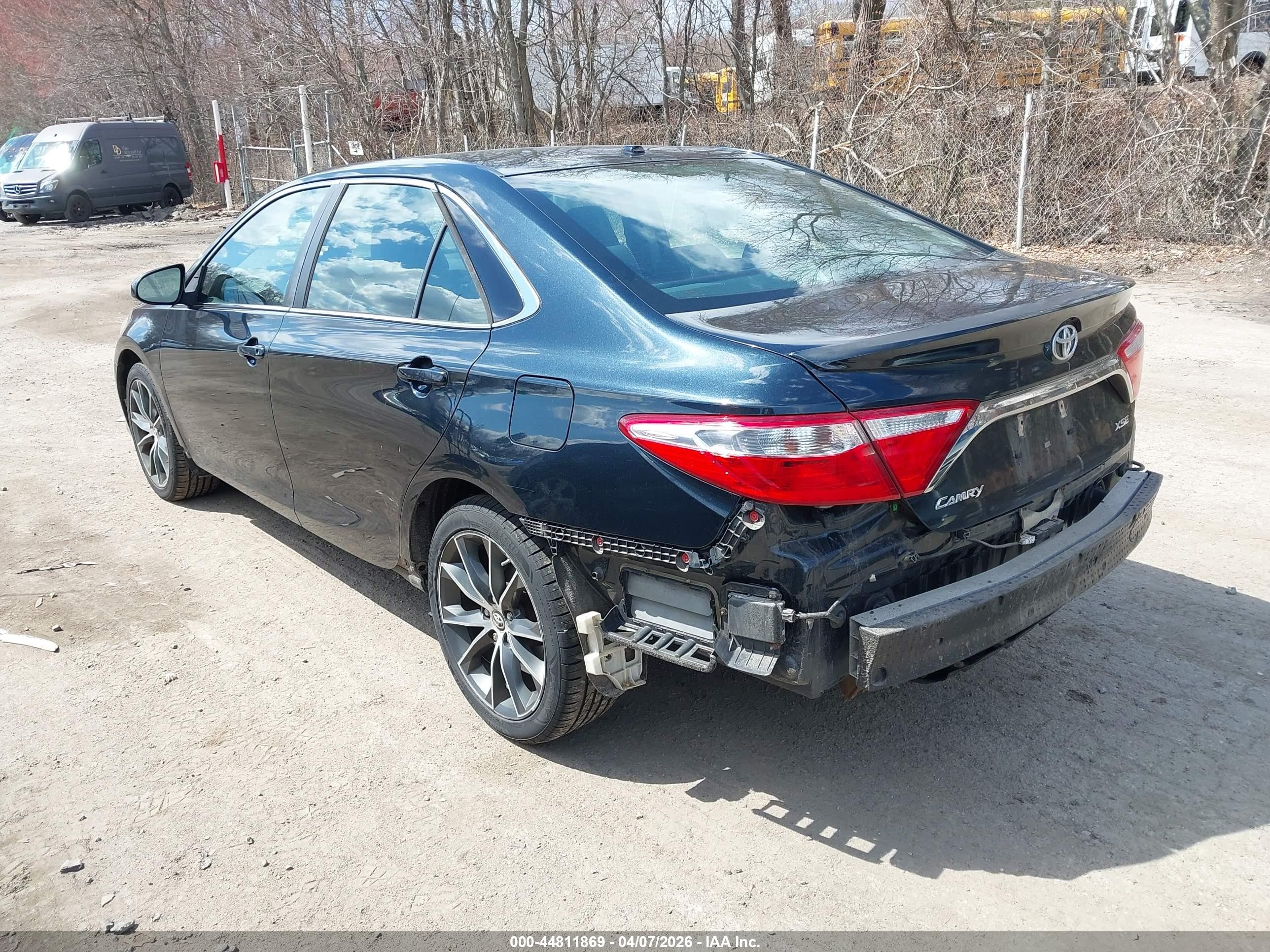 2015 Toyota Camry Xse Blue vin: 4T1BF1FK9FU916985