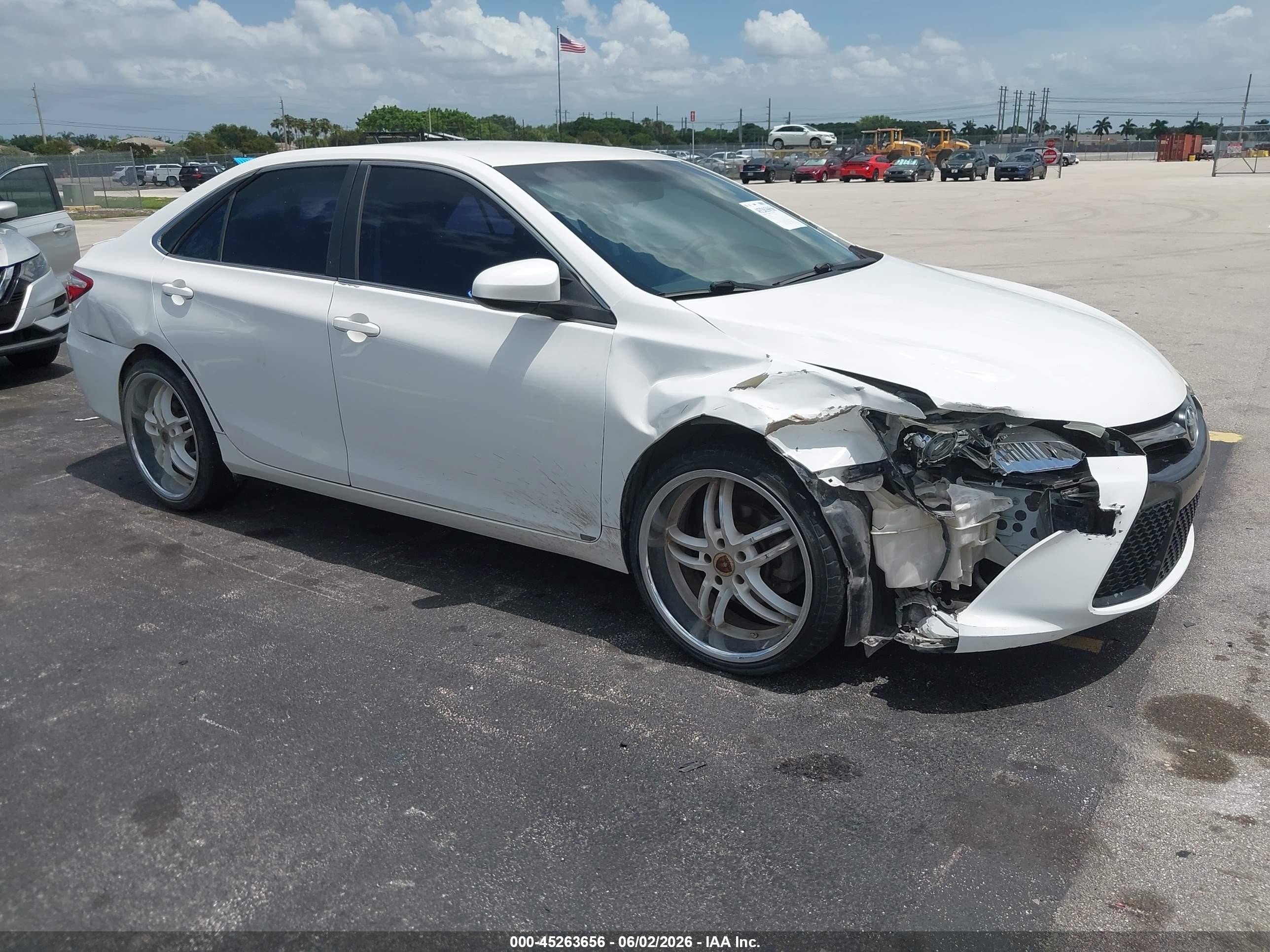 2015 Toyota Camry Se White vin: 4T1BF1FK9FU921734