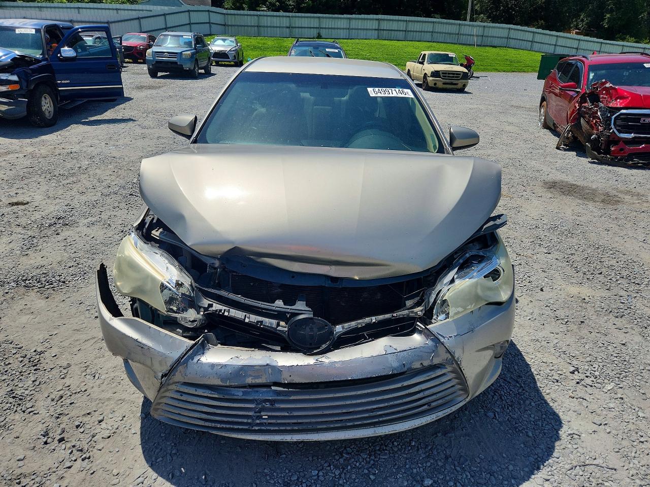 2015 Toyota Camry Le Gold vin: 4T1BF1FK9FU933639