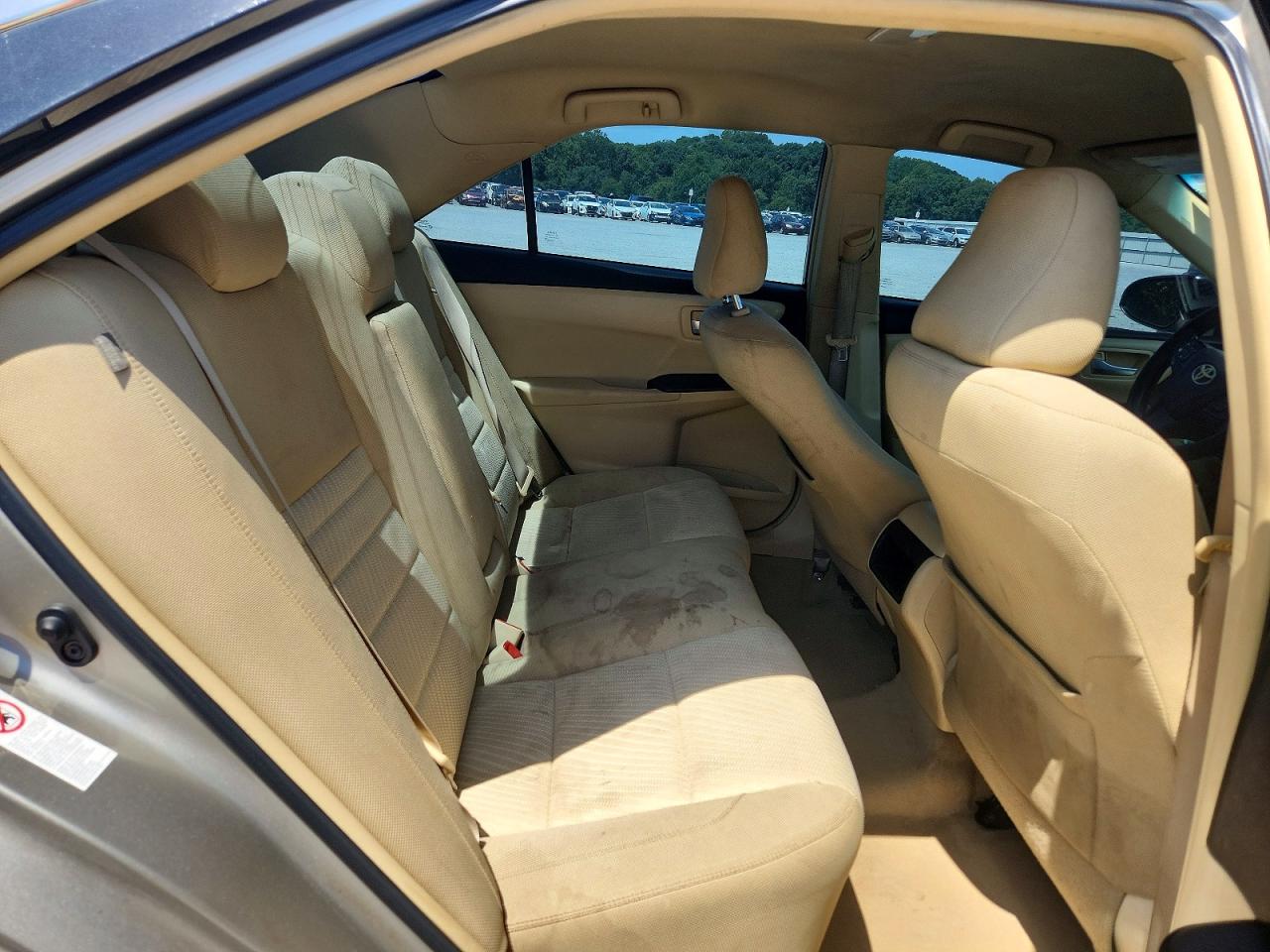 2015 Toyota Camry Le Gold vin: 4T1BF1FK9FU933639