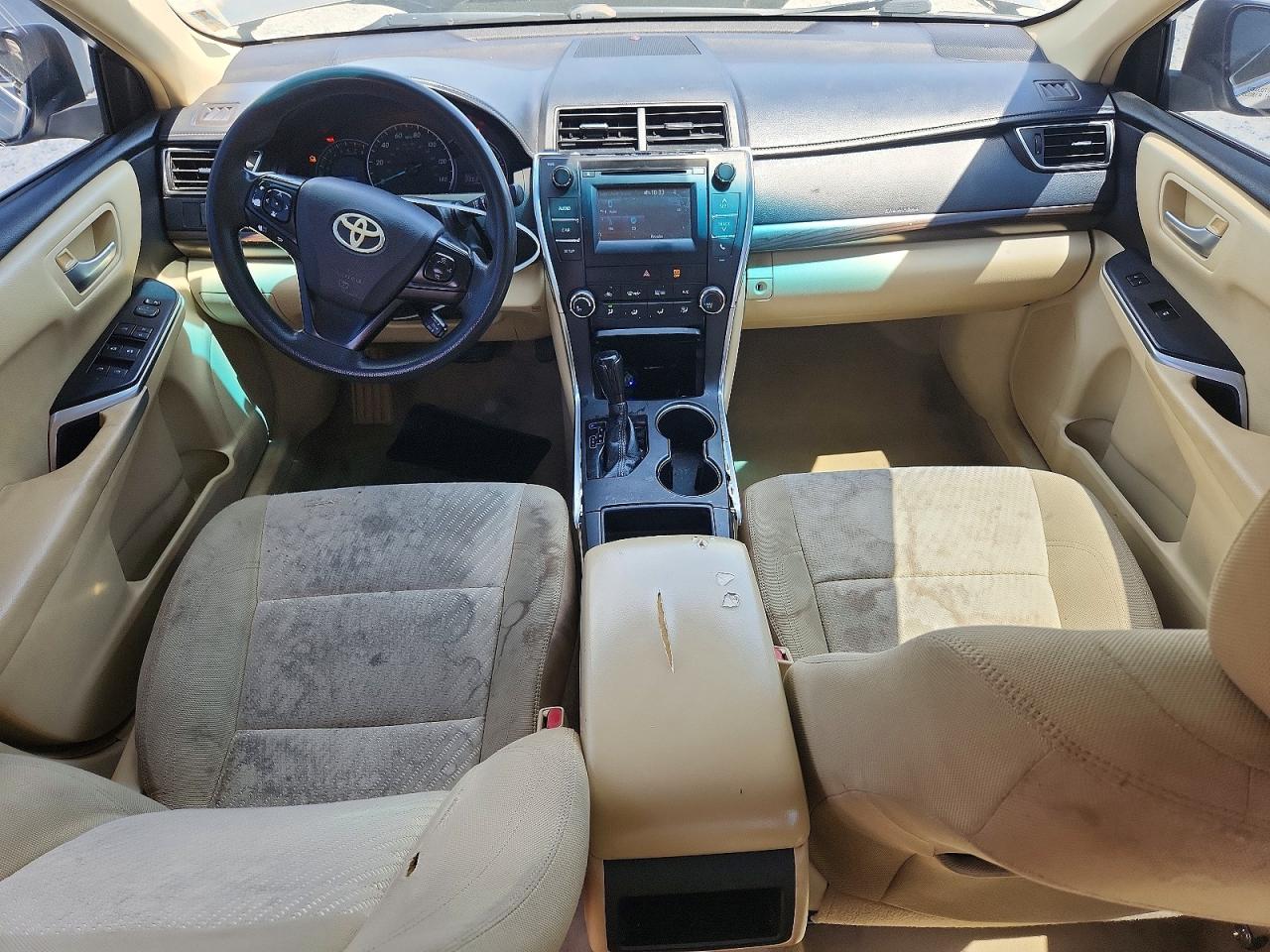 2015 Toyota Camry Le Gold vin: 4T1BF1FK9FU933639