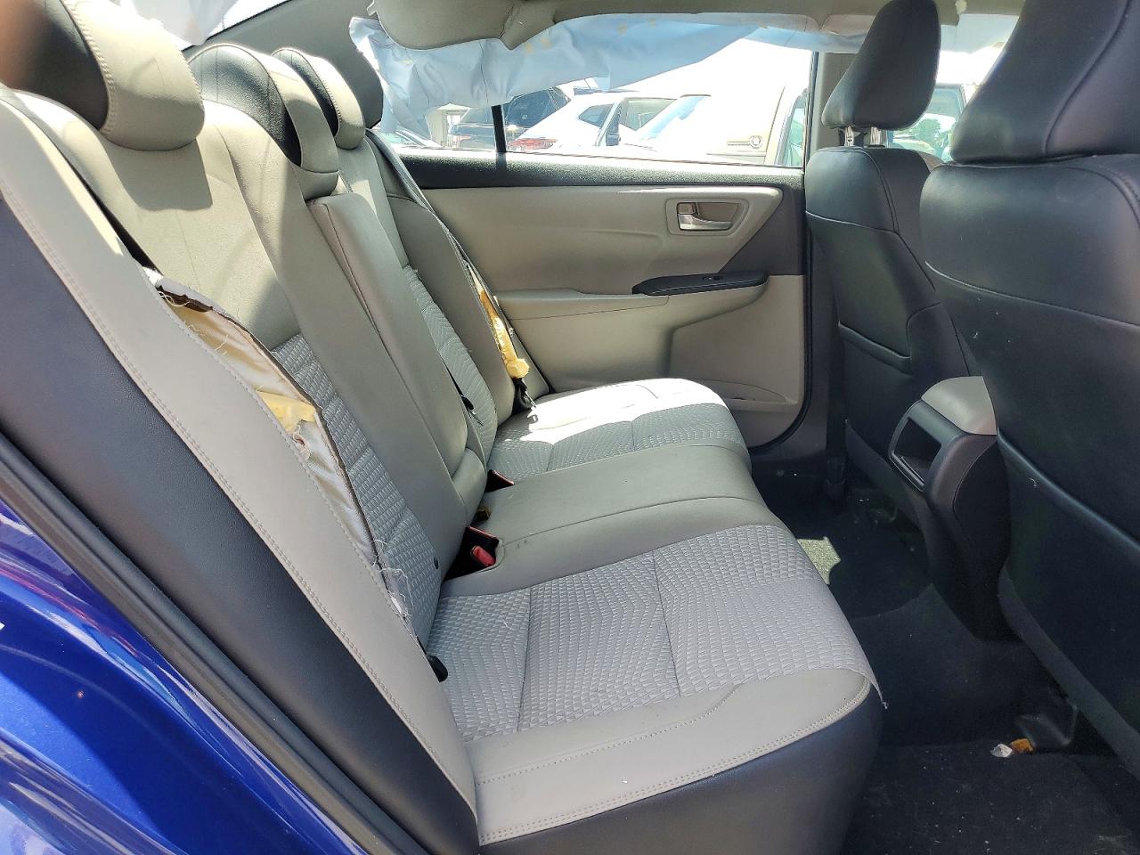 2015 Toyota Camry Se Blue vin: 4T1BF1FK9FU942275