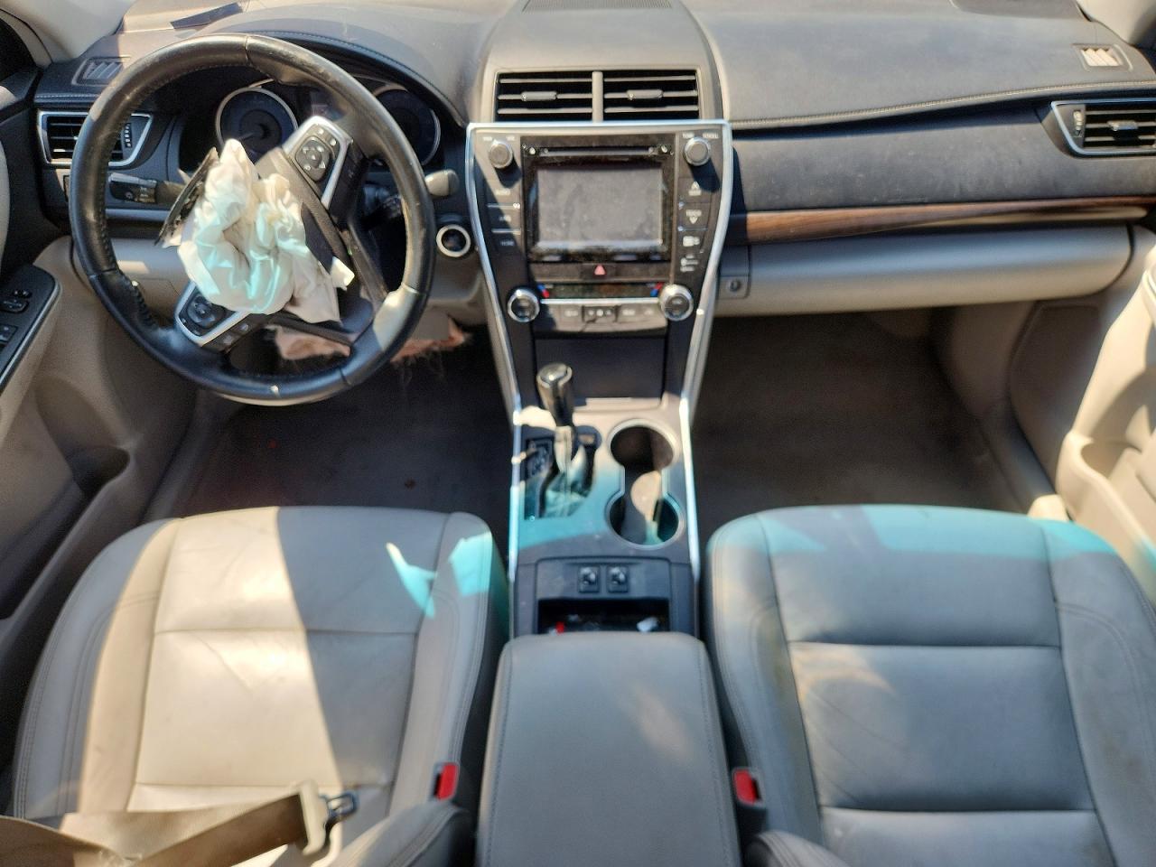 2015 Toyota Camry Xle Silver vin: 4T1BF1FK9FU947623
