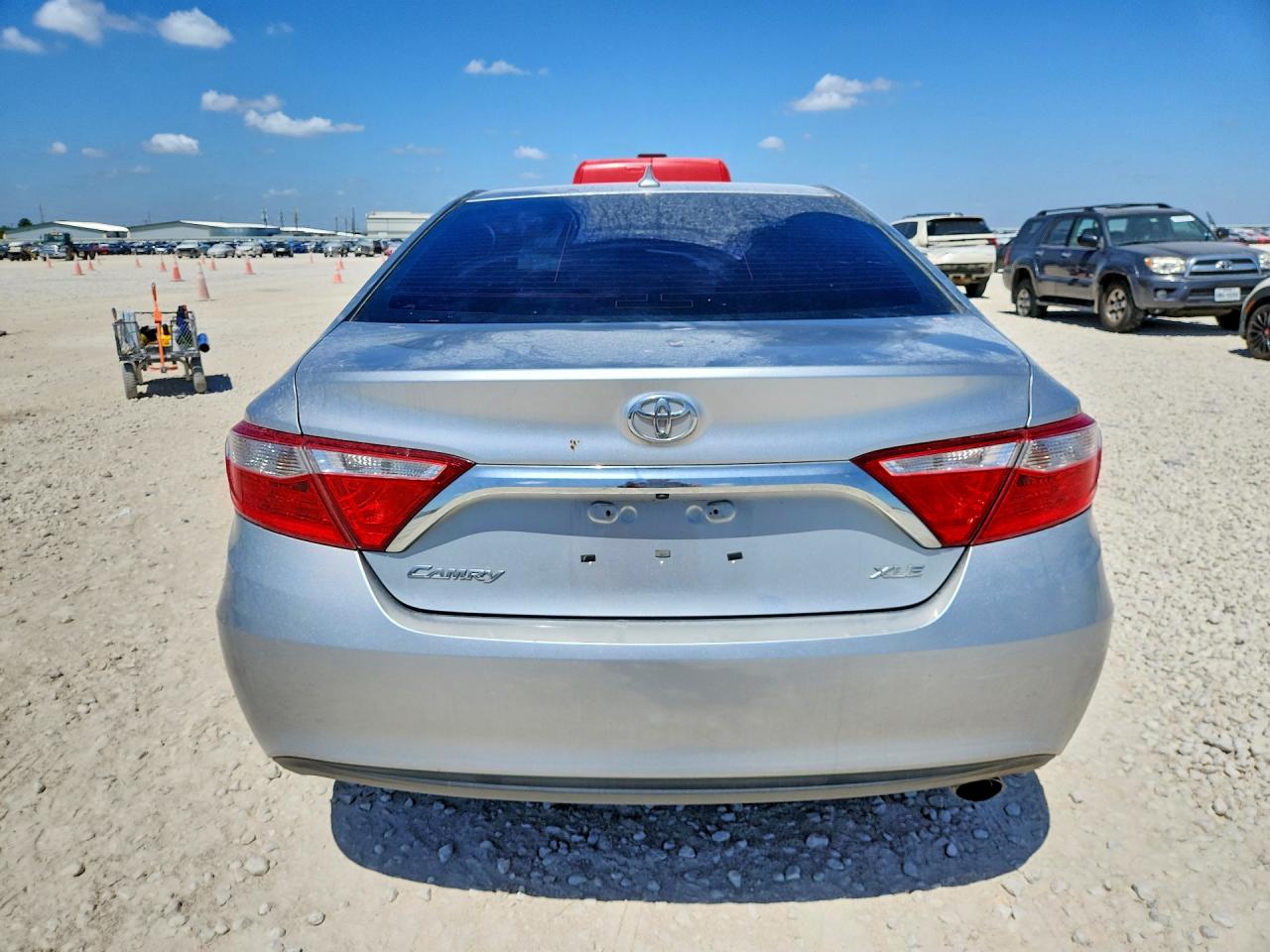2015 Toyota Camry Xle Серебряный vin: 4T1BF1FK9FU968648