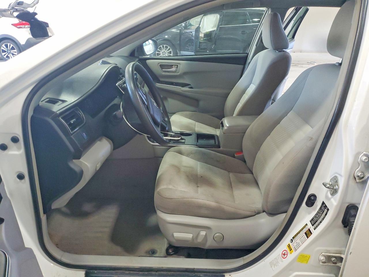 2015 Toyota Camry Le Белый vin: 4T1BF1FK9FU971047
