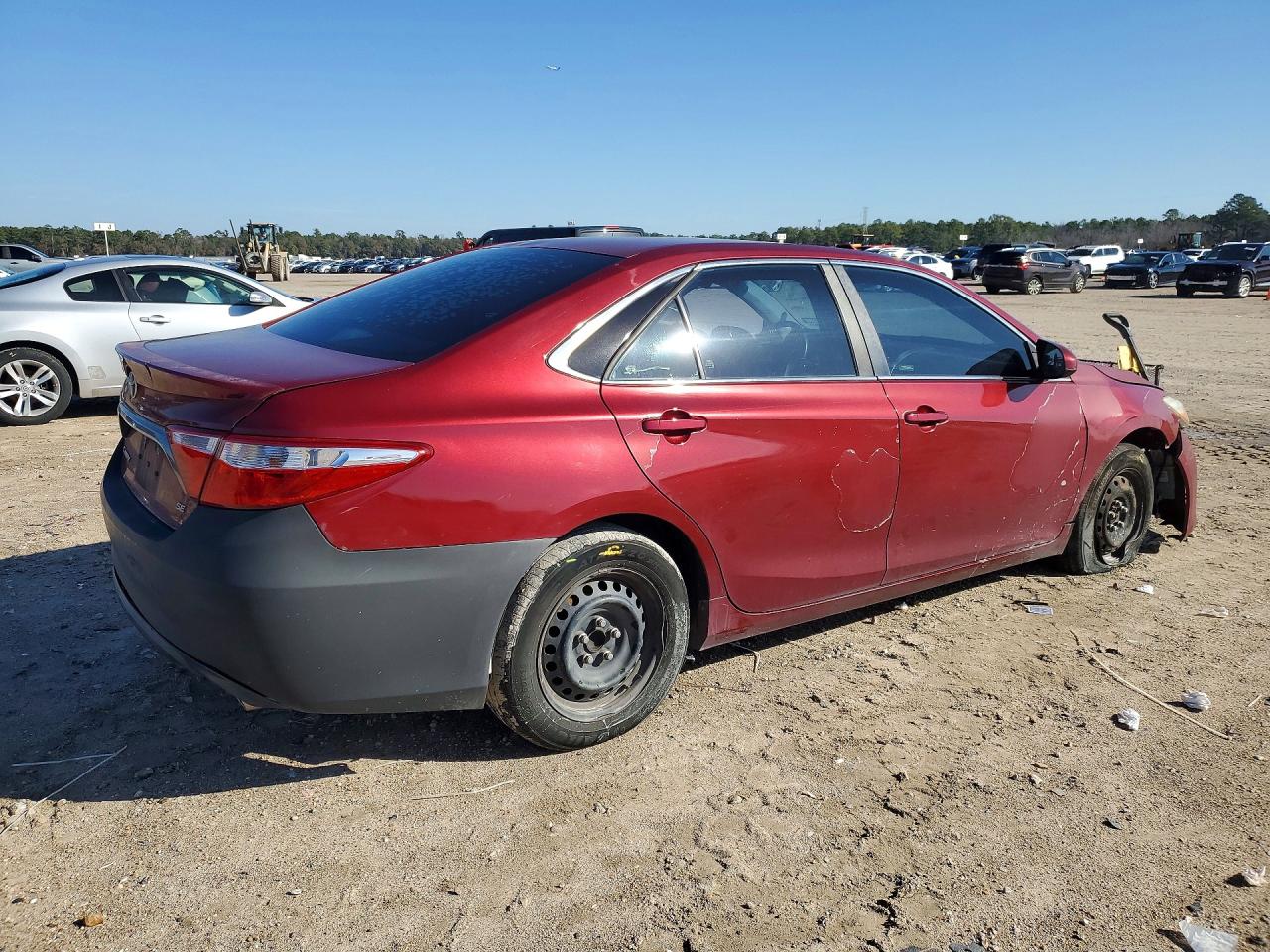 2015 Toyota Camry Le Red vin: 4T1BF1FK9FU993128