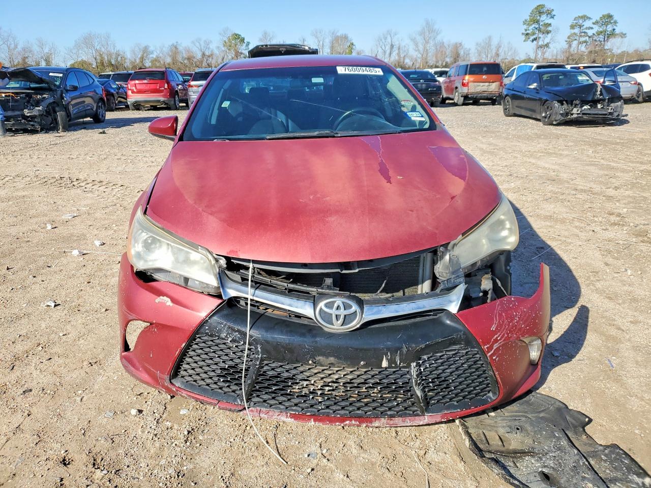 2015 Toyota Camry Le Red vin: 4T1BF1FK9FU993128
