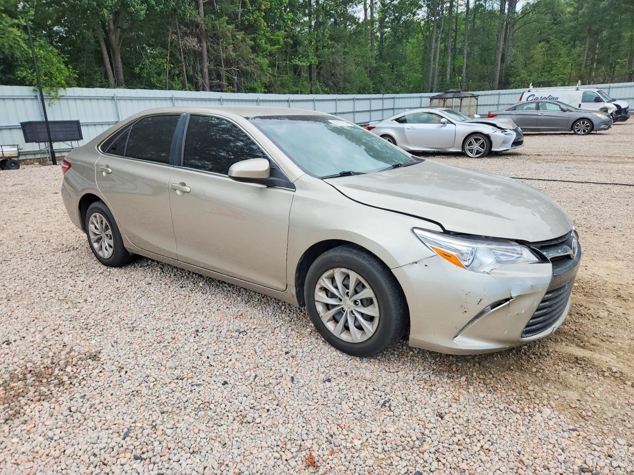 2015 Toyota Camry Le Gold vin: 4T1BF1FK9FU993811