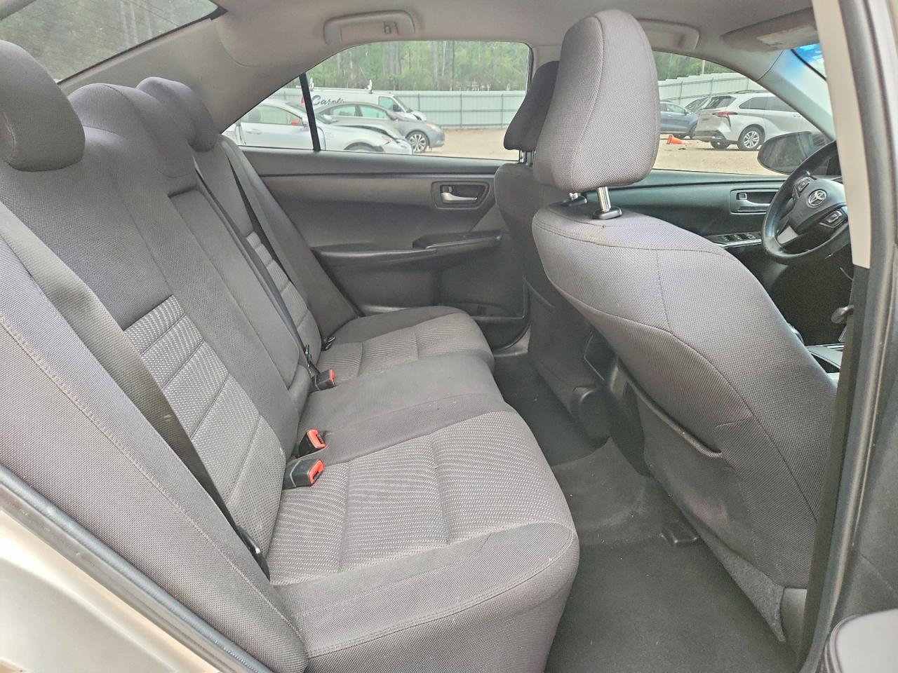 2015 Toyota Camry Le Gold vin: 4T1BF1FK9FU993811
