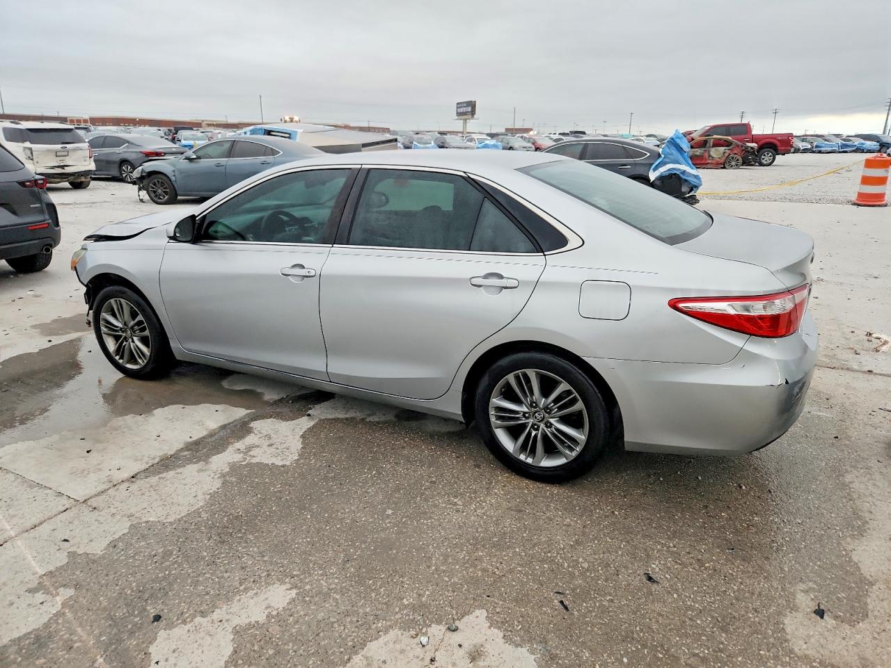 2016 Toyota Camry Le Silver vin: 4T1BF1FK9GU143453