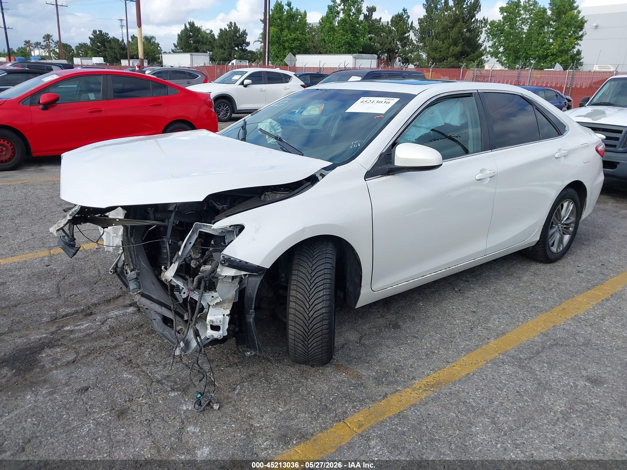 2016 Toyota Camry Se White vin: 4T1BF1FK9GU170989