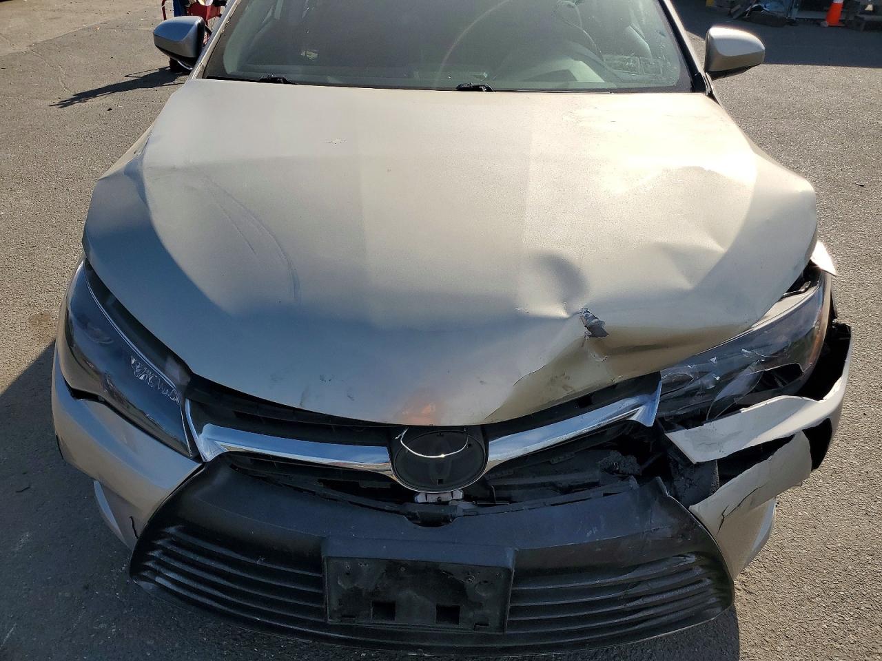 2016 Toyota Camry Se Silver vin: 4T1BF1FK9GU239924