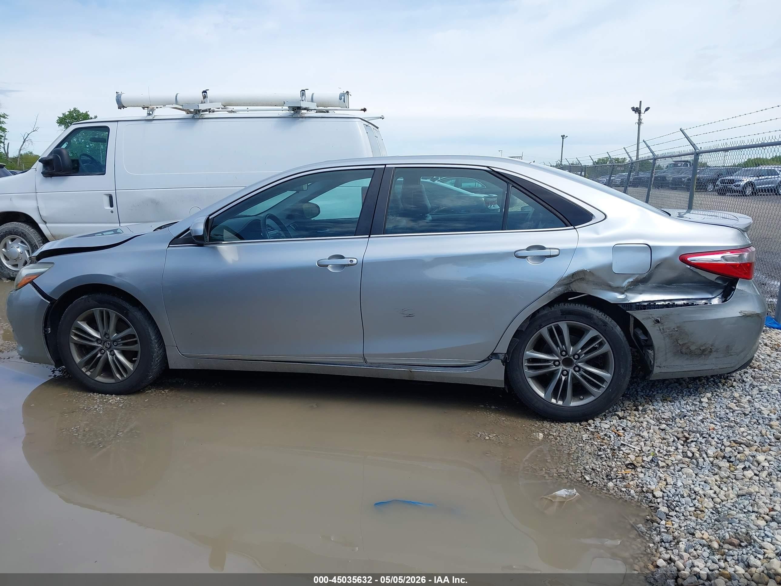 2016 Toyota Camry Se Серебряный vin: 4T1BF1FK9GU256576
